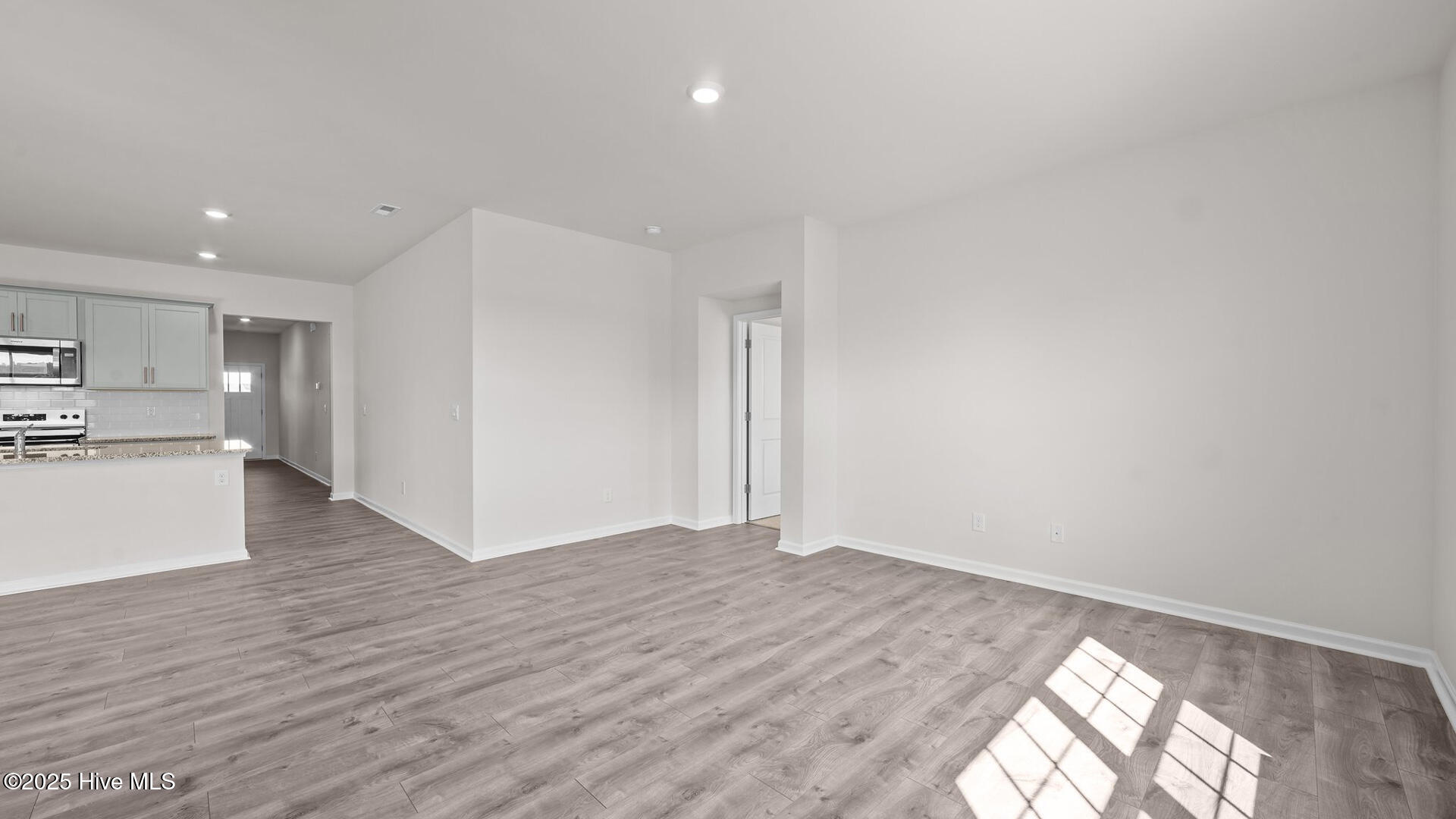 1412 Green Ridge Drive Property Photo 11