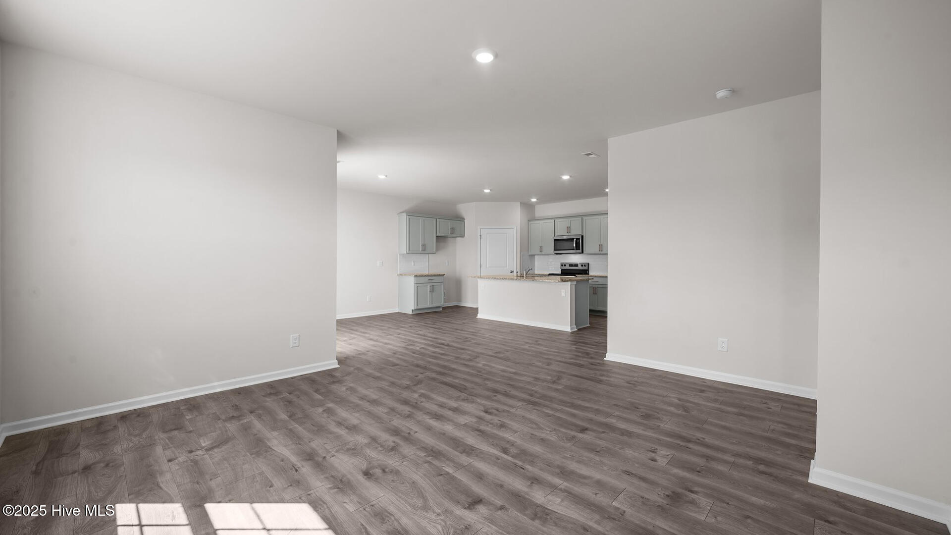 1412 Green Ridge Drive Property Photo 12