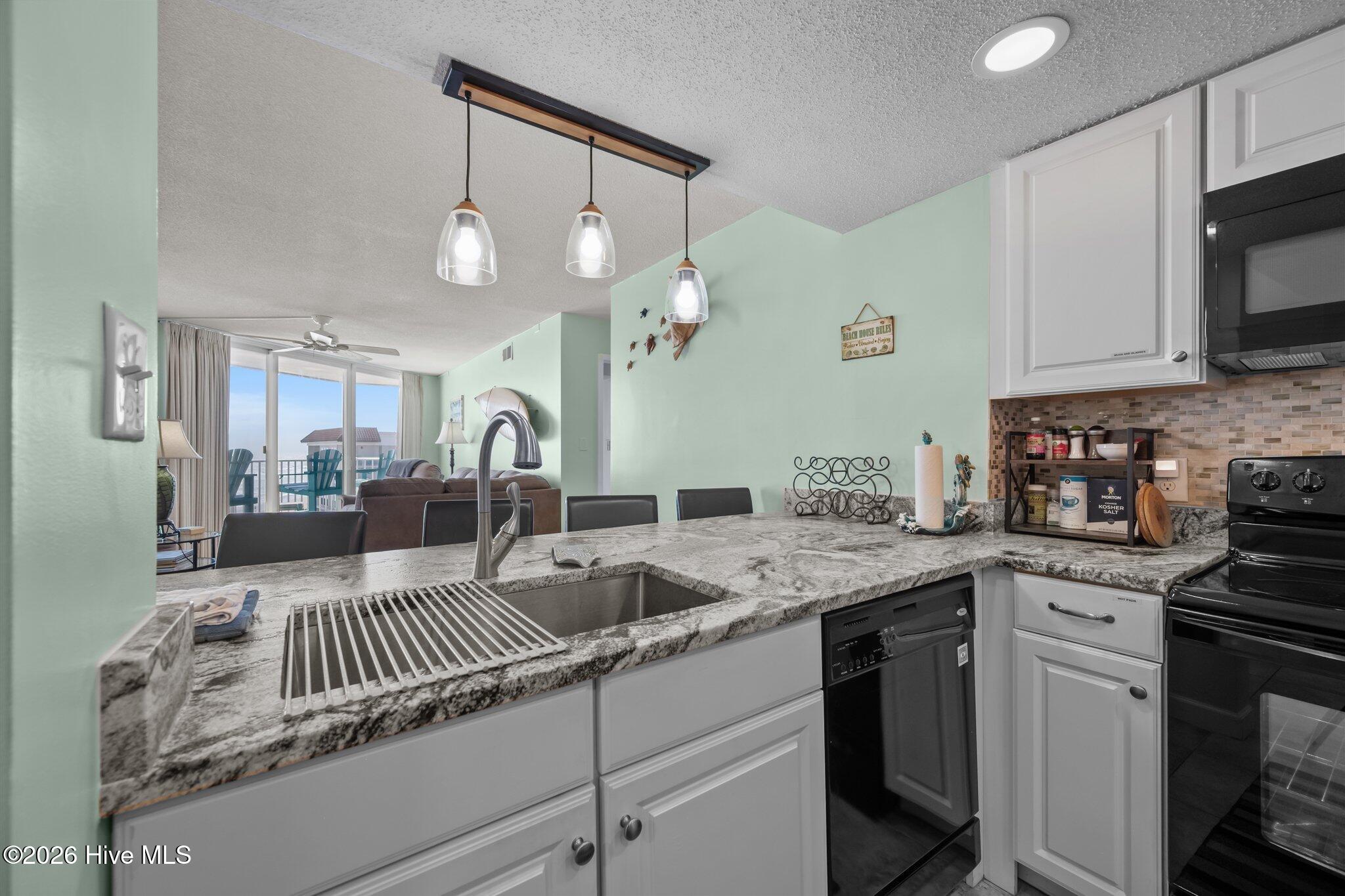 2000 New River Inlet Road Unit 2606 Property Photo 4