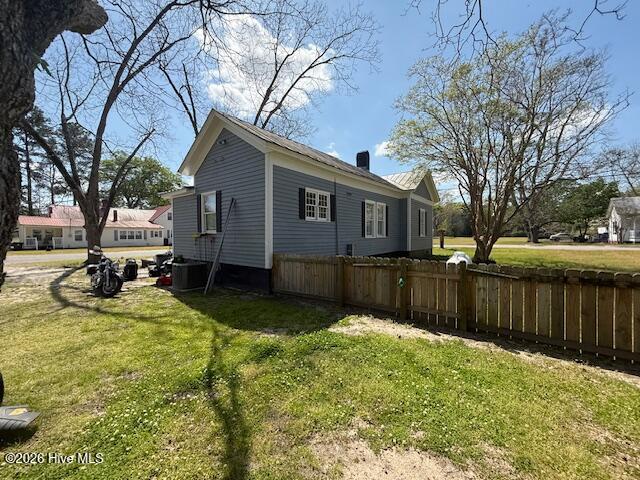 321 S William Hooker Drive Property Photo 3