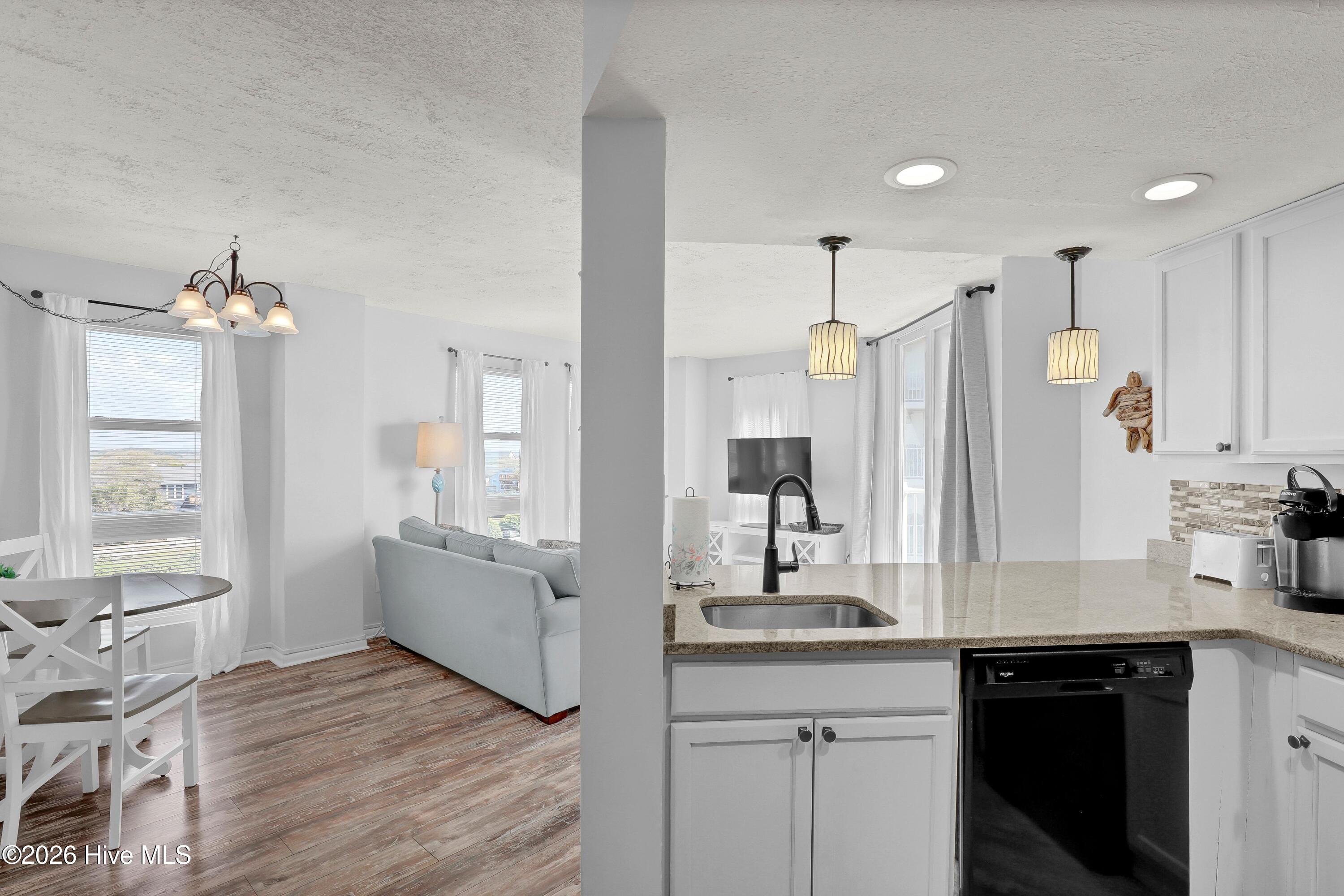 2000 New River Inlet Road 1214 Property Photo 6