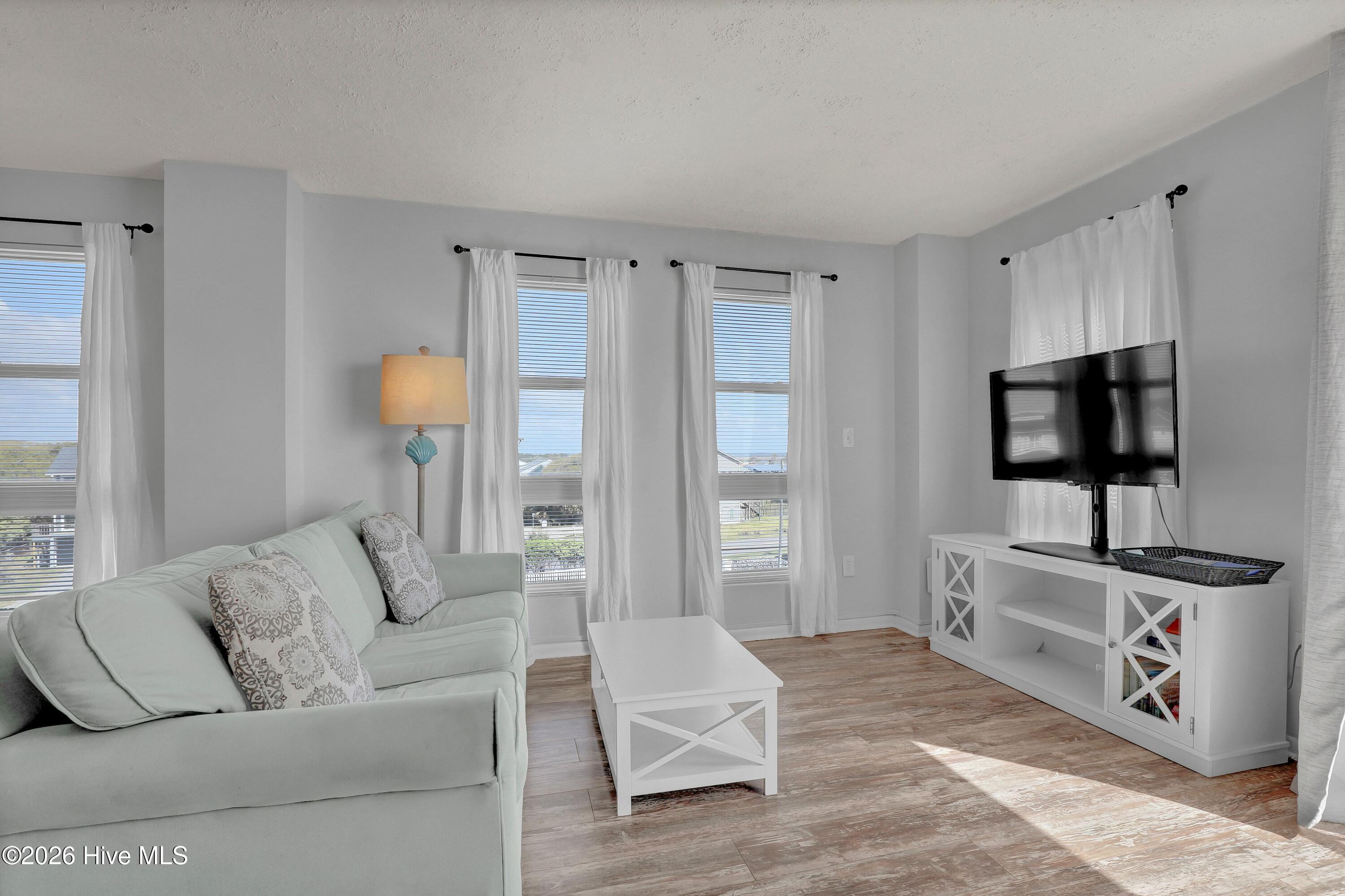 2000 New River Inlet Road 1214 Property Photo 11