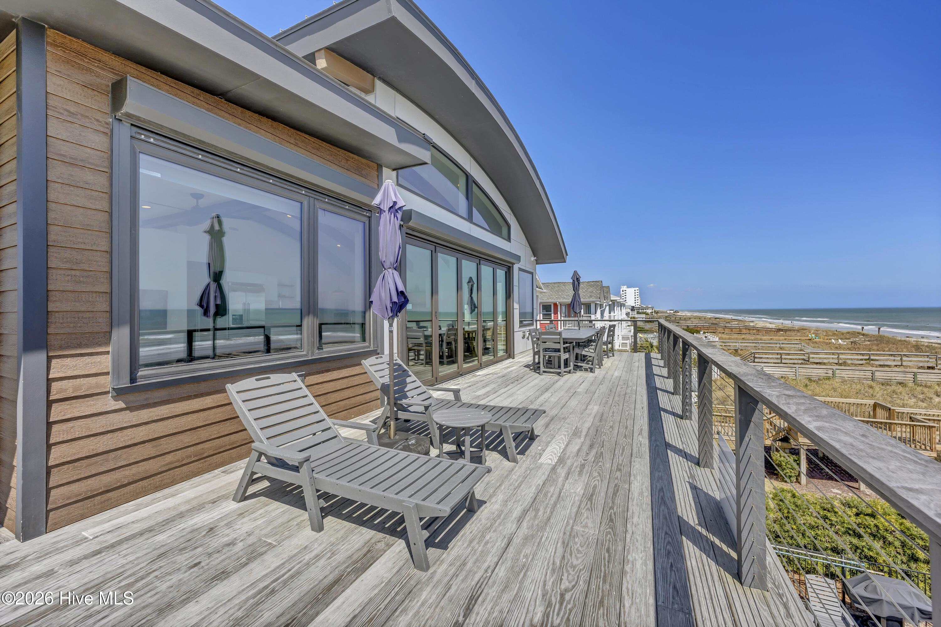 834 Fort Fisher Boulevard N Property Photo 23