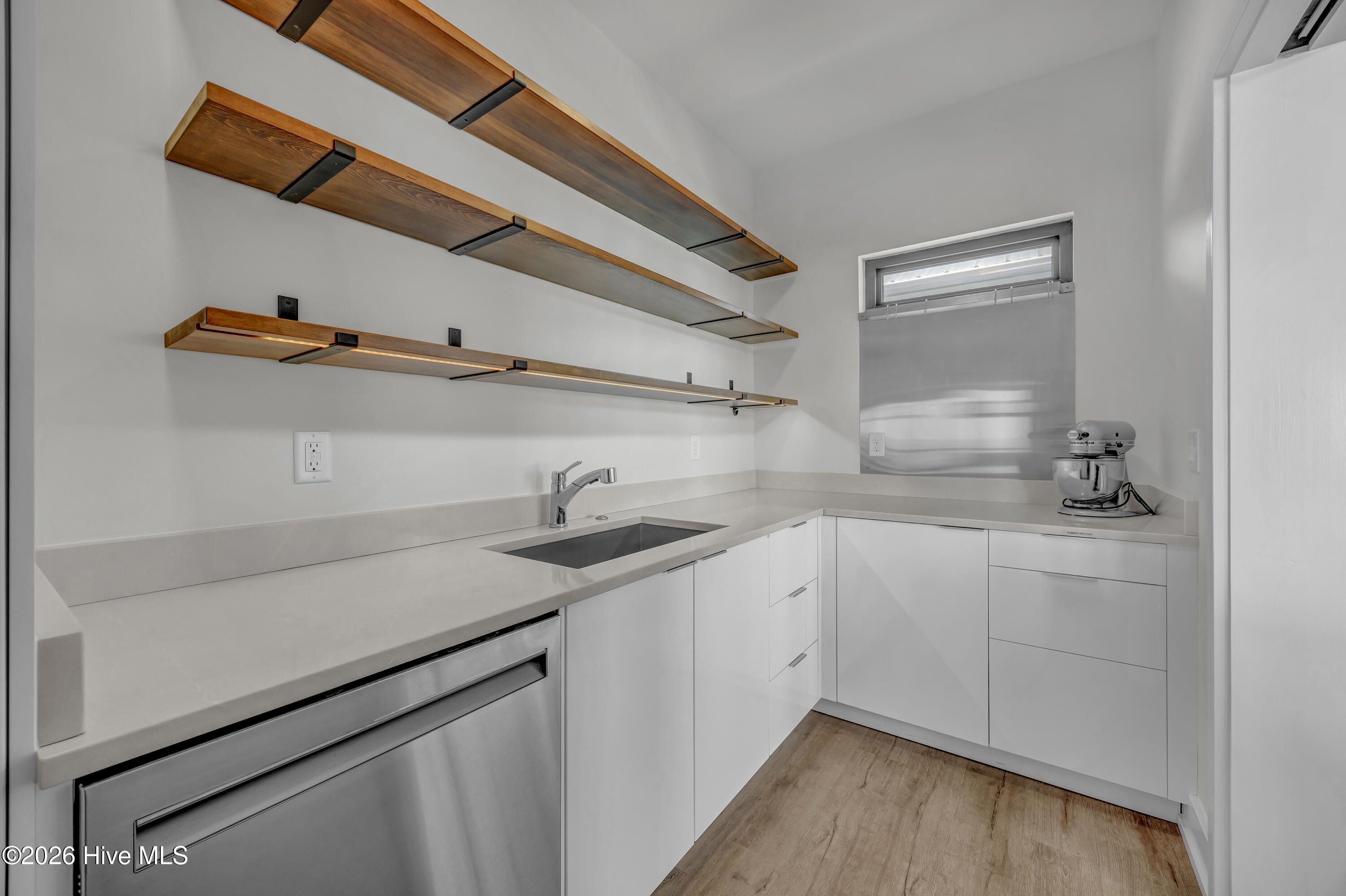 834 Fort Fisher Boulevard N Property Photo 26