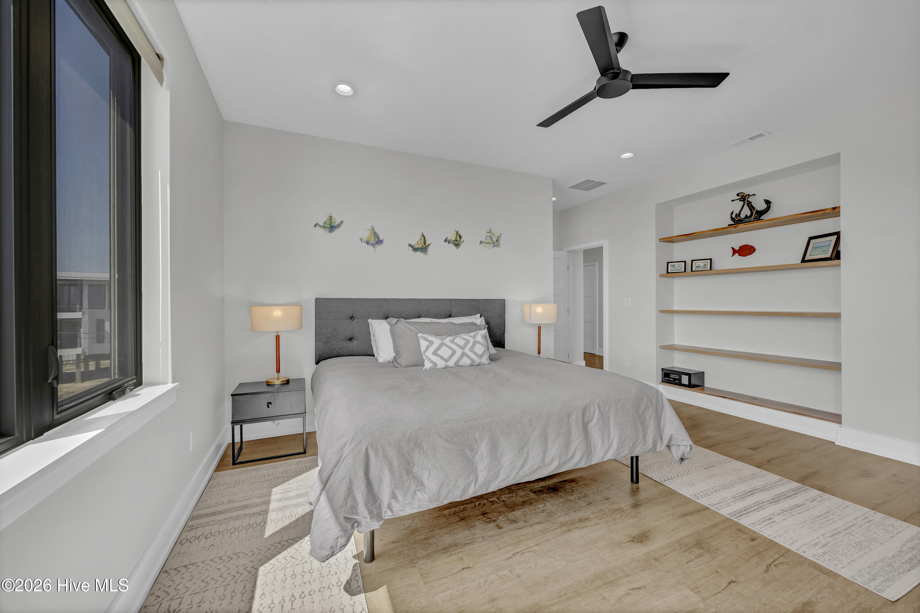 834 Fort Fisher Boulevard N Property Photo 28
