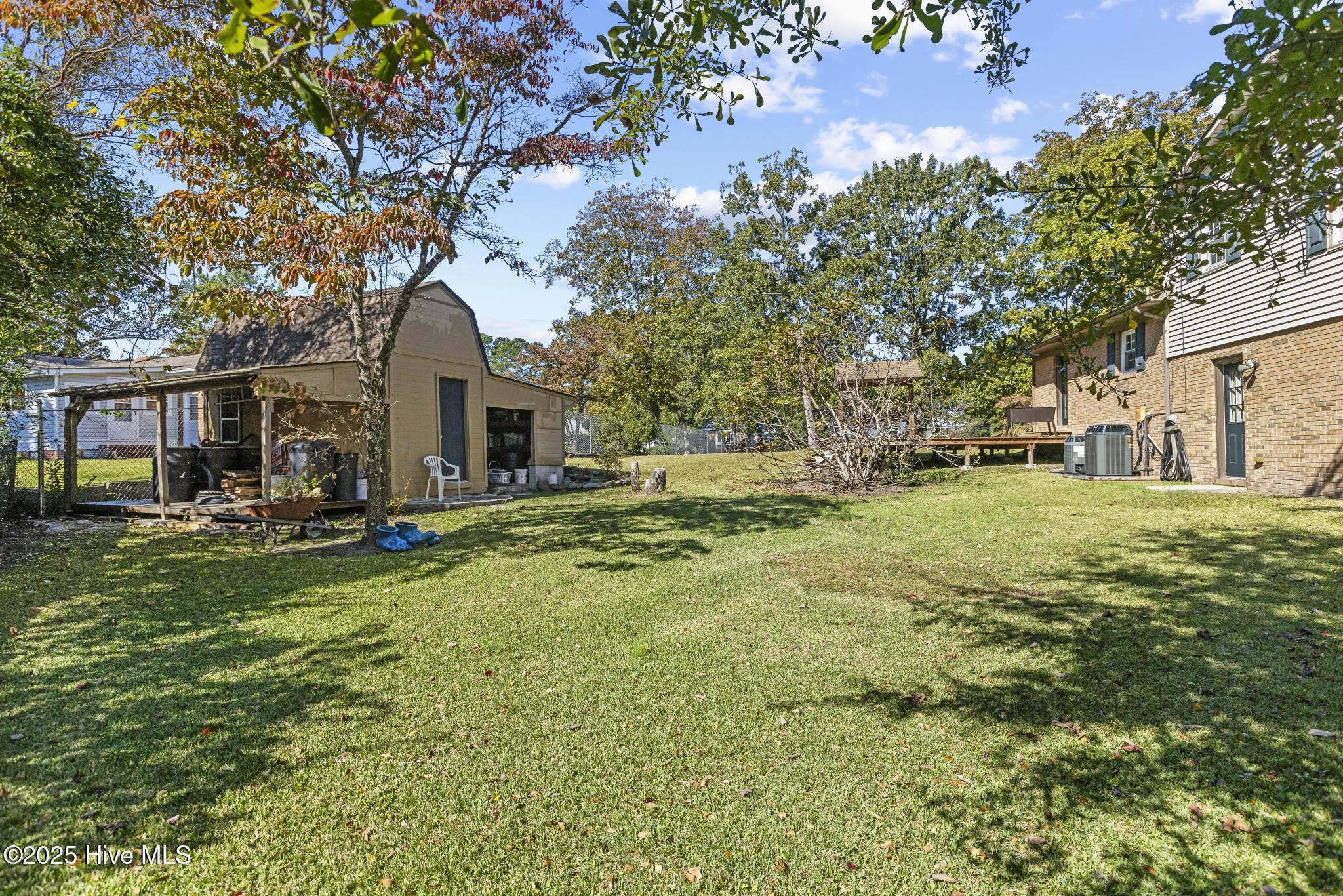 508 University Drive Property Photo 8