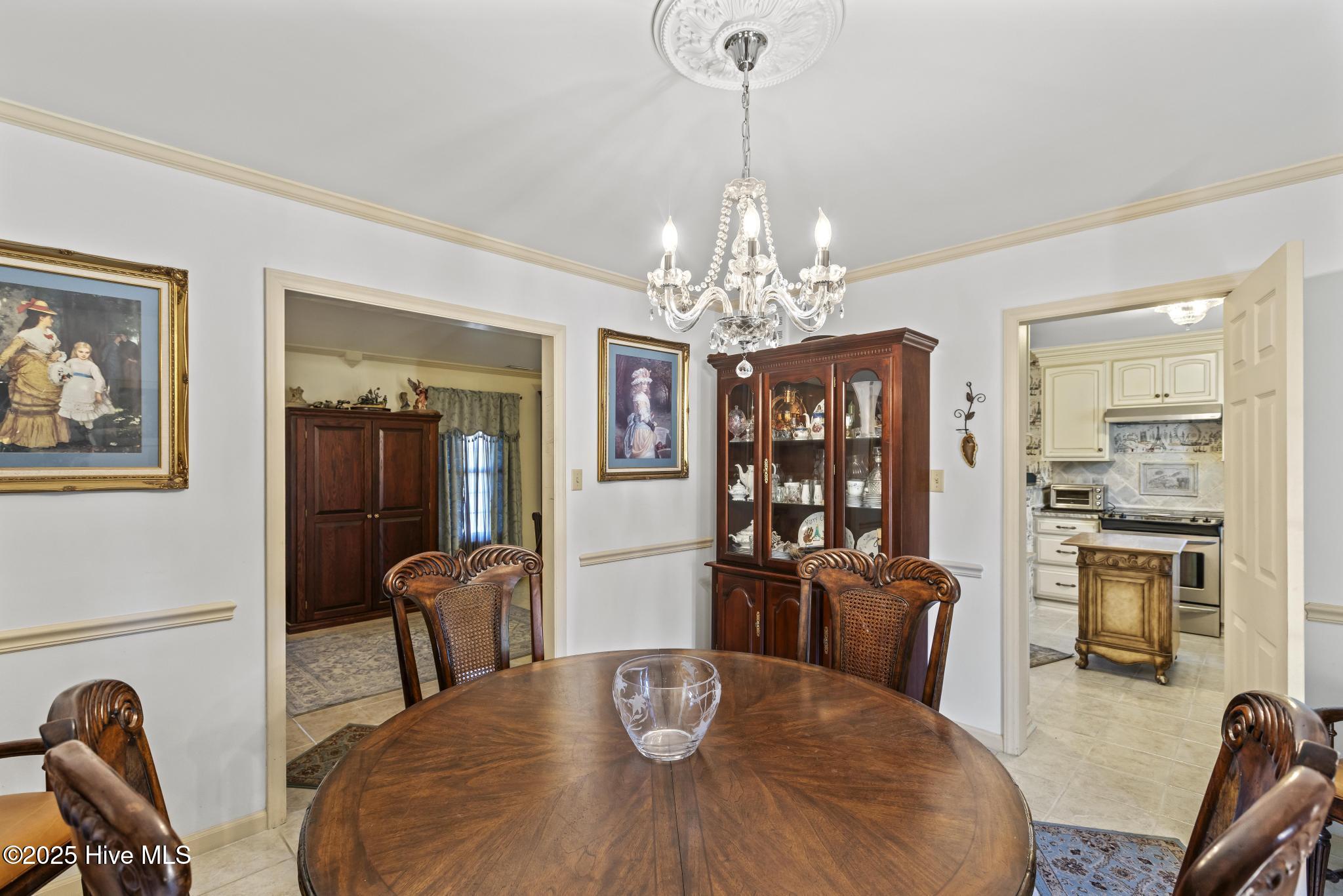 508 University Drive Property Photo 15