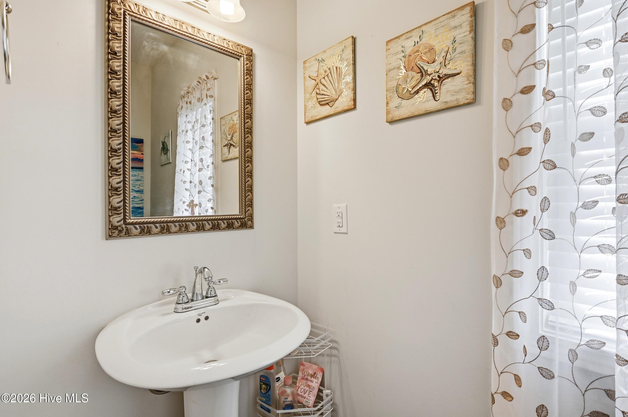 106 Periwinkle Street Property Photo 10