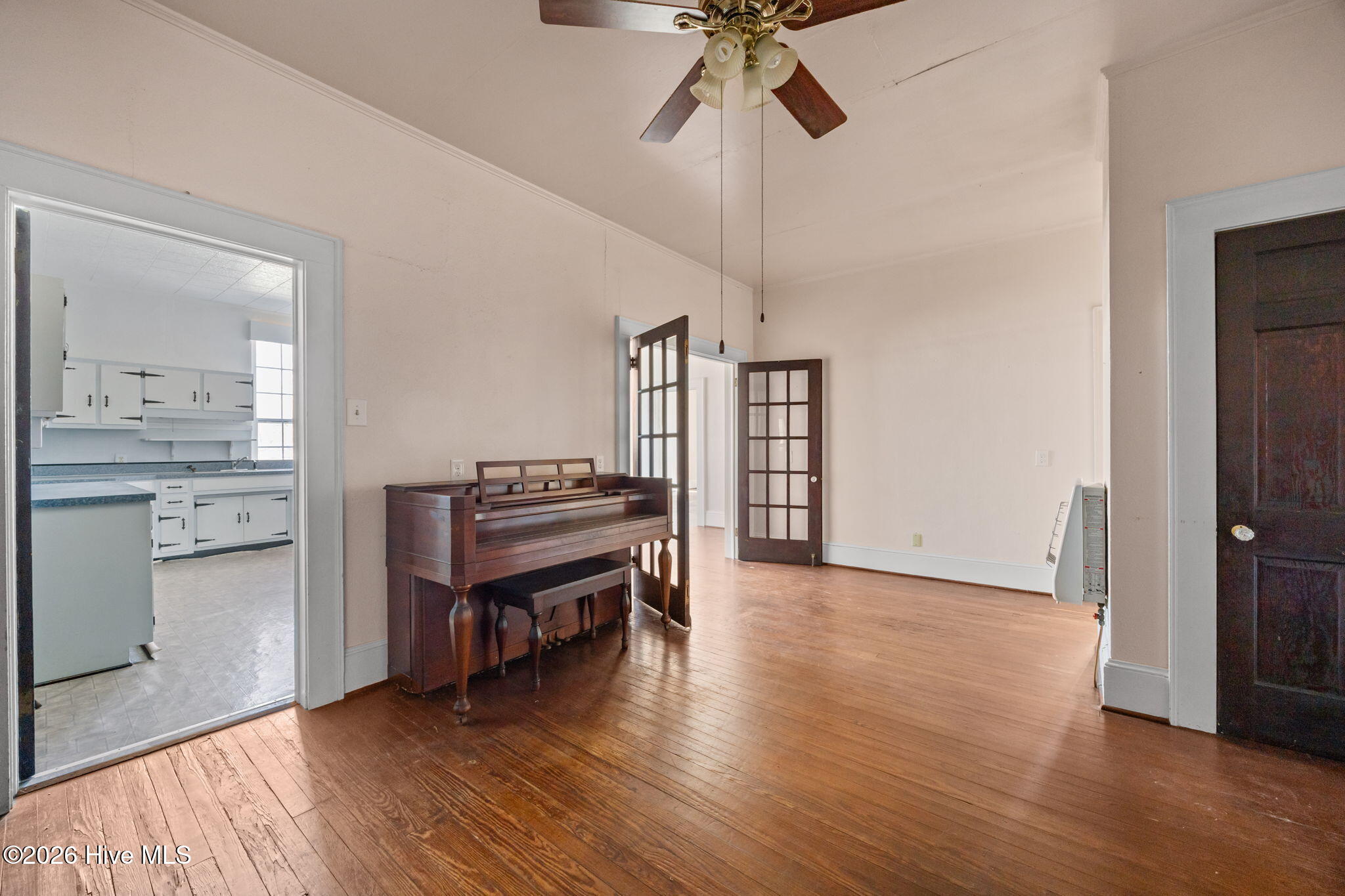 101 N Broad Street Property Photo 6