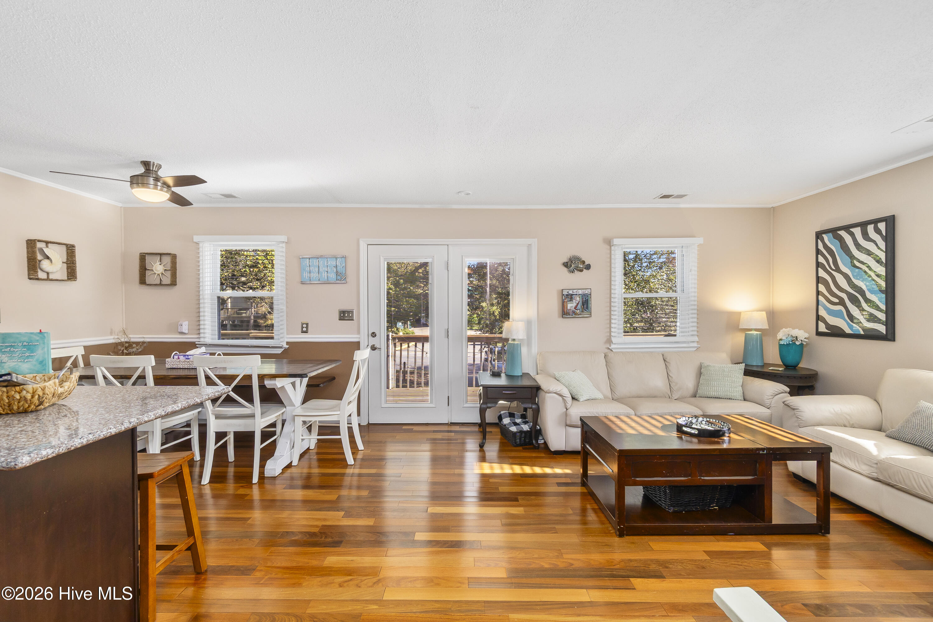104 E Blackman Street Property Photo 8