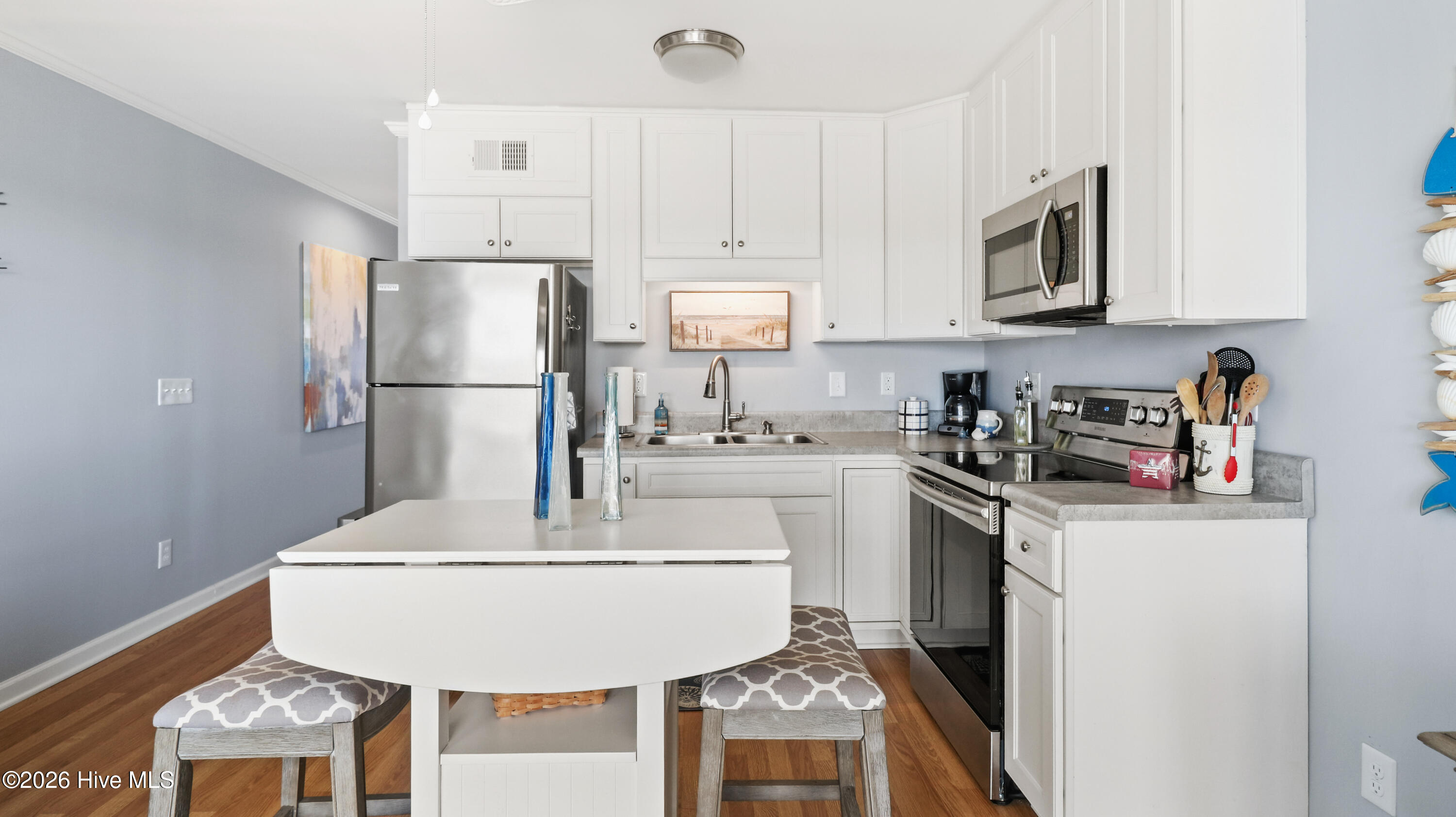 650 Cedar Point Boulevard B14 Property Photo 4