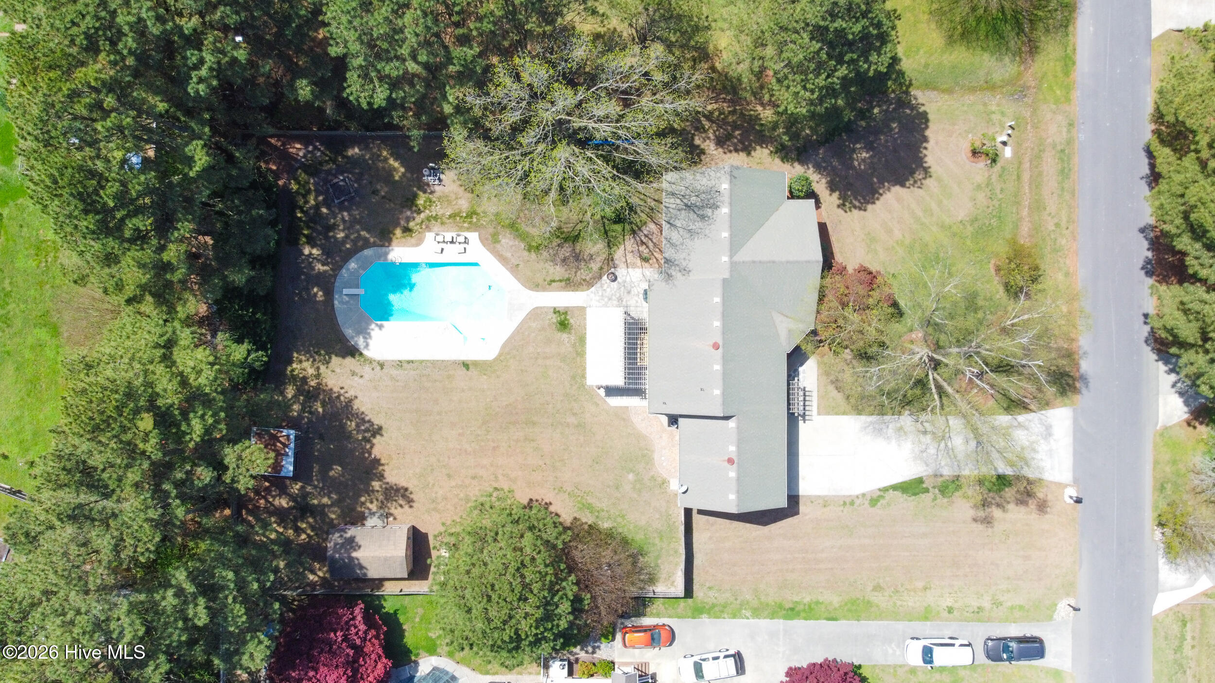 147 N Point Boulevard Property Photo 2