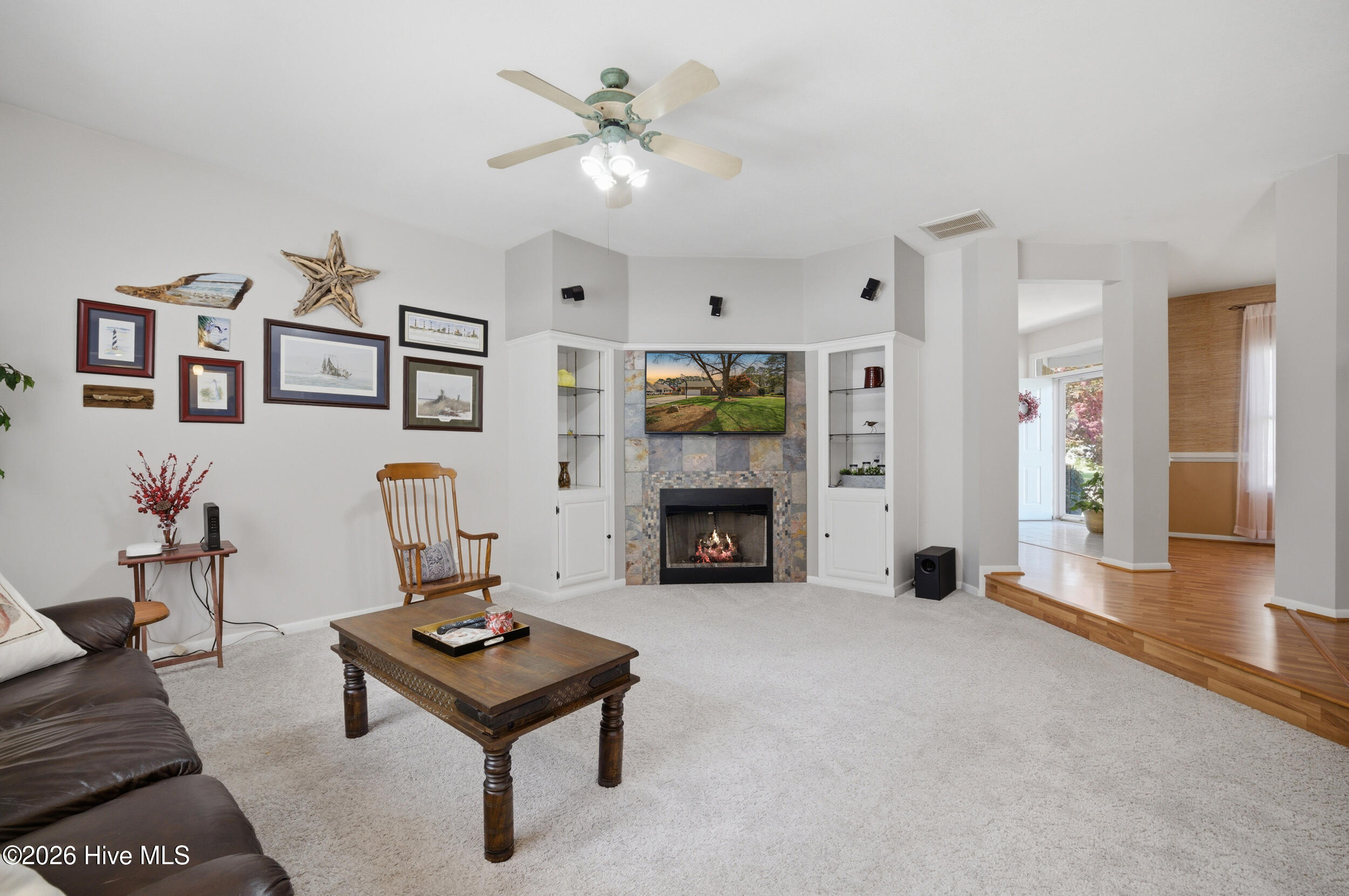 147 N Point Boulevard Property Photo 16