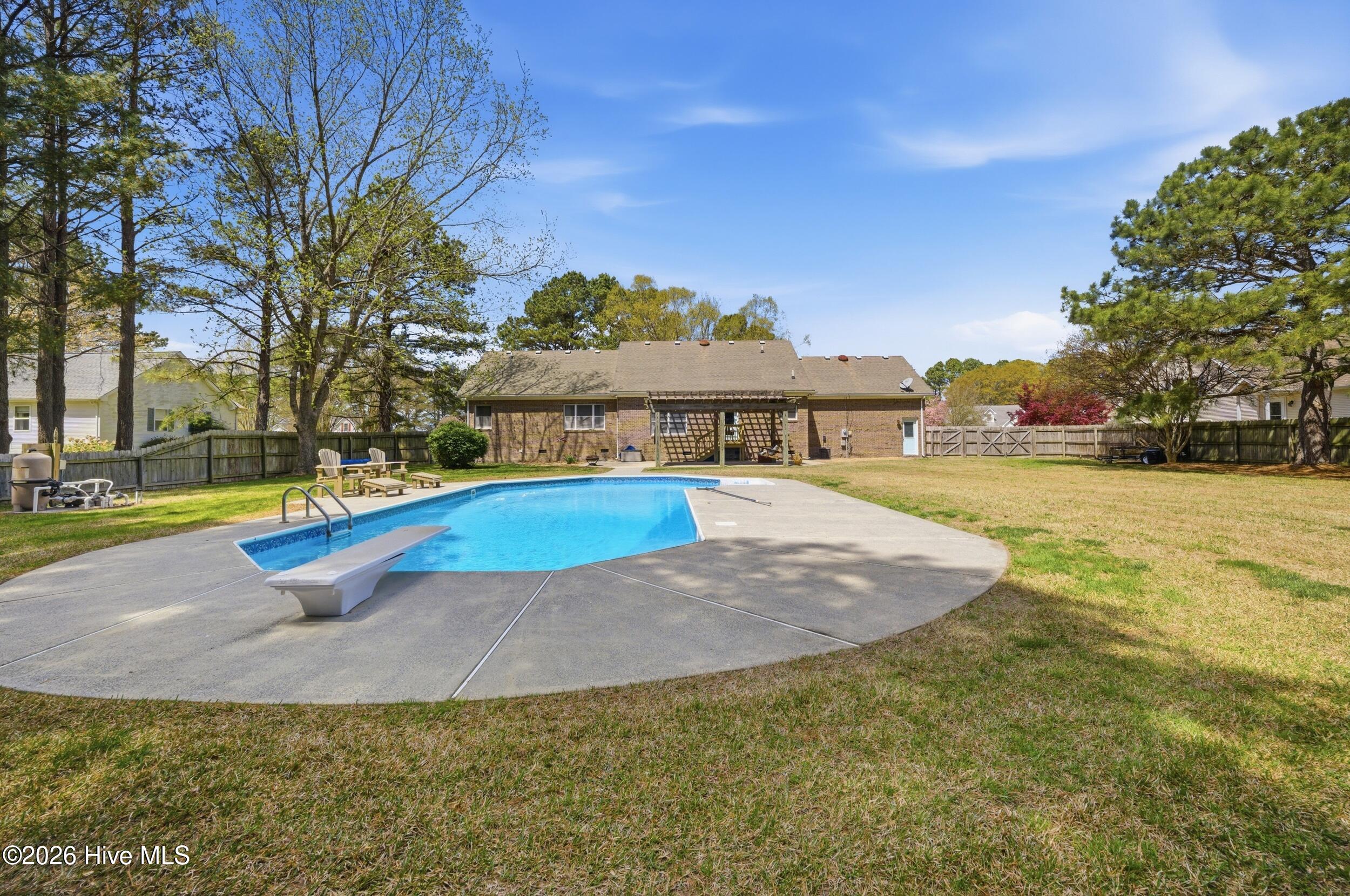147 N Point Boulevard Property Photo 48