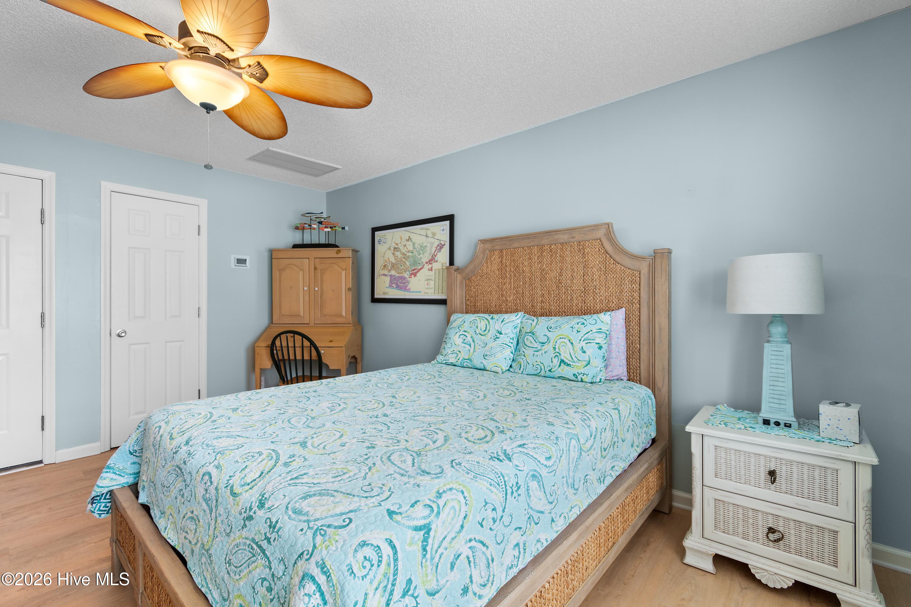 3350 Club Villas Drive # 805 Property Photo 26
