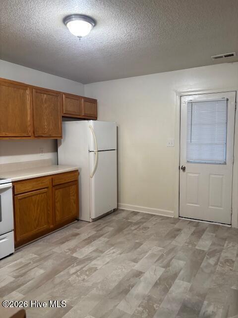 907 Springwood Drive Property Photo 8