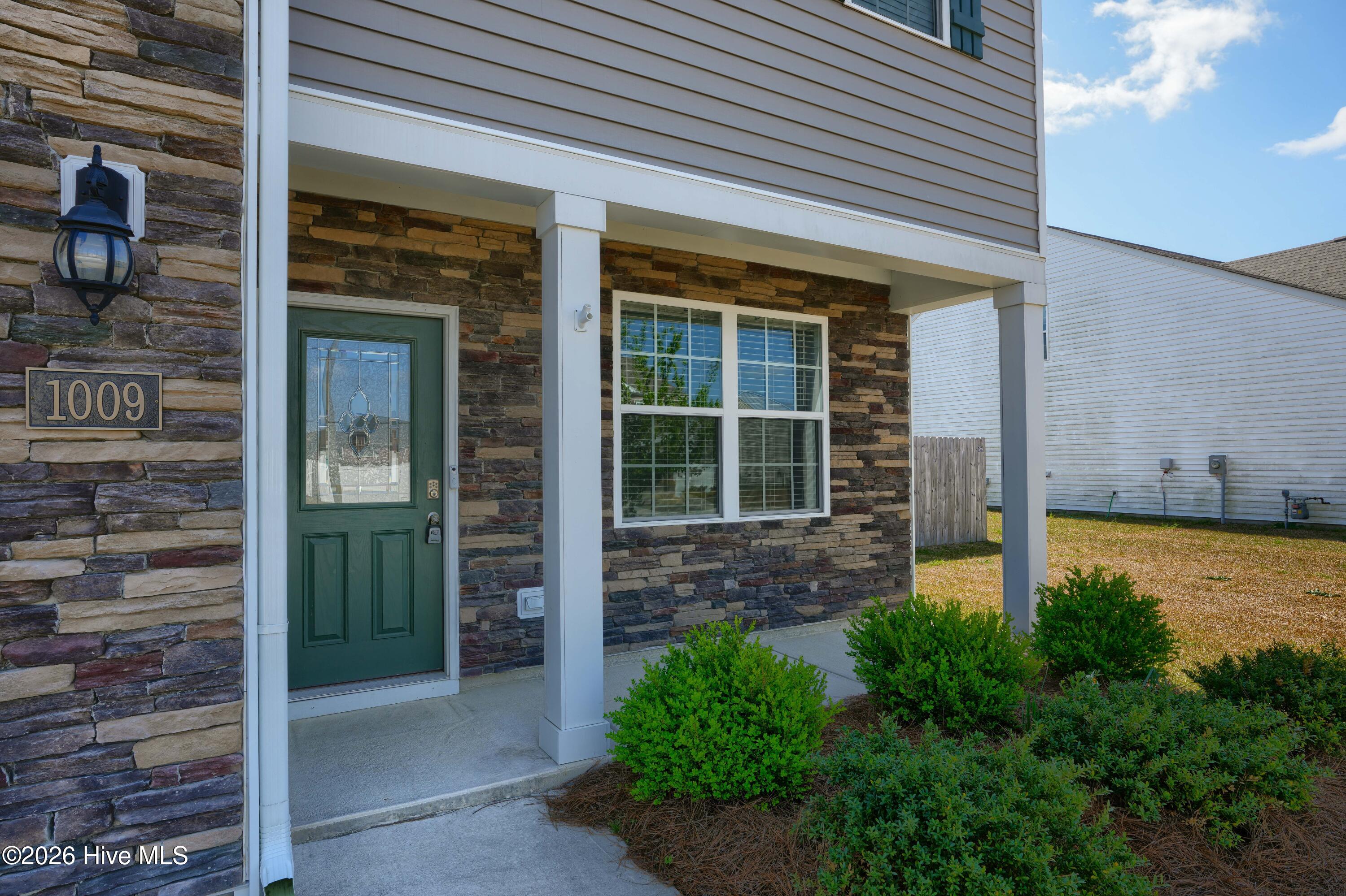 1009 Josh Court Property Photo 8