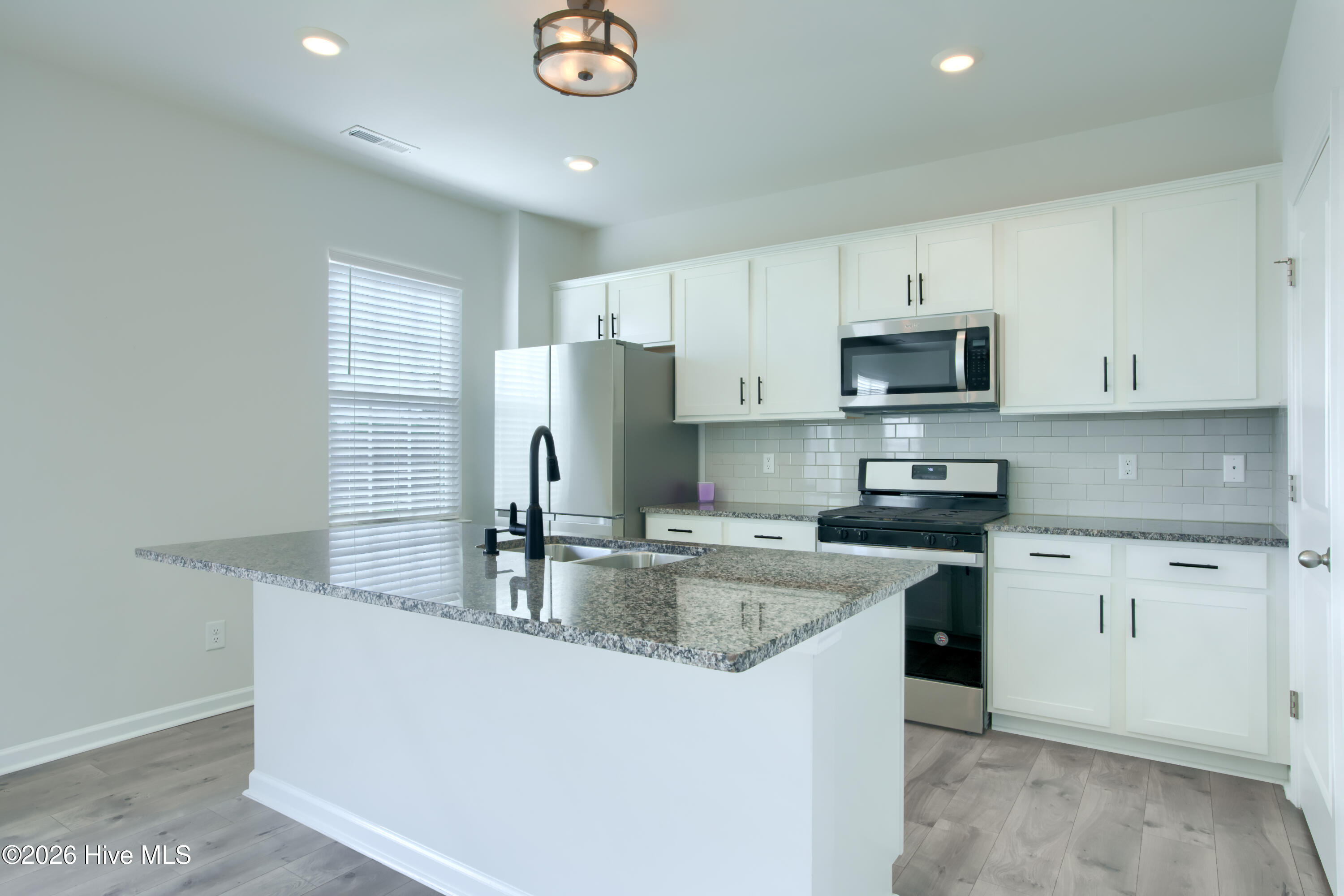 1009 Josh Court Property Photo 9