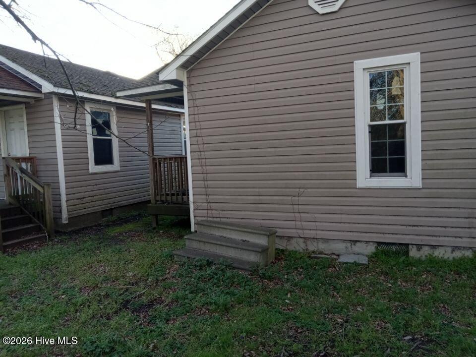 408 N Catherine Street Property Photo 6