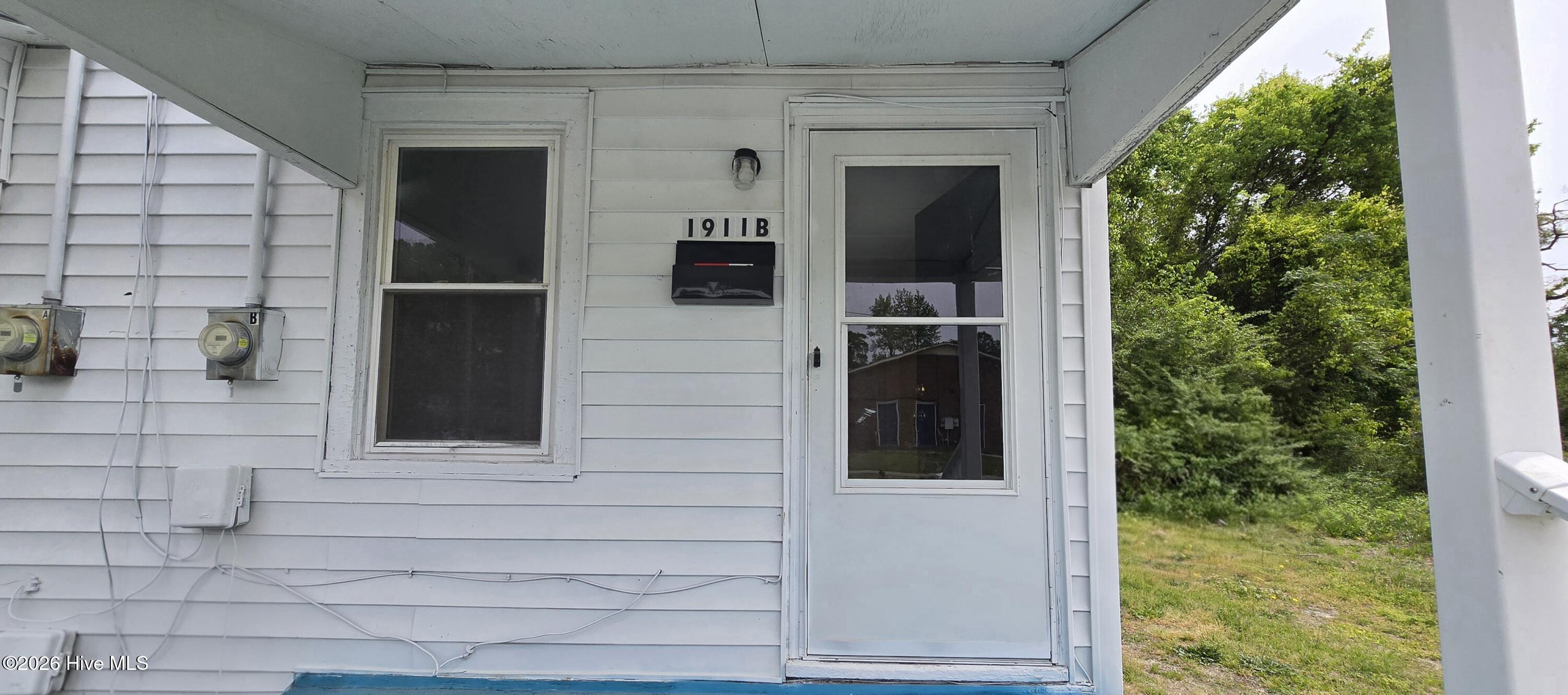 1911 Mcclellan Street Property Photo 4