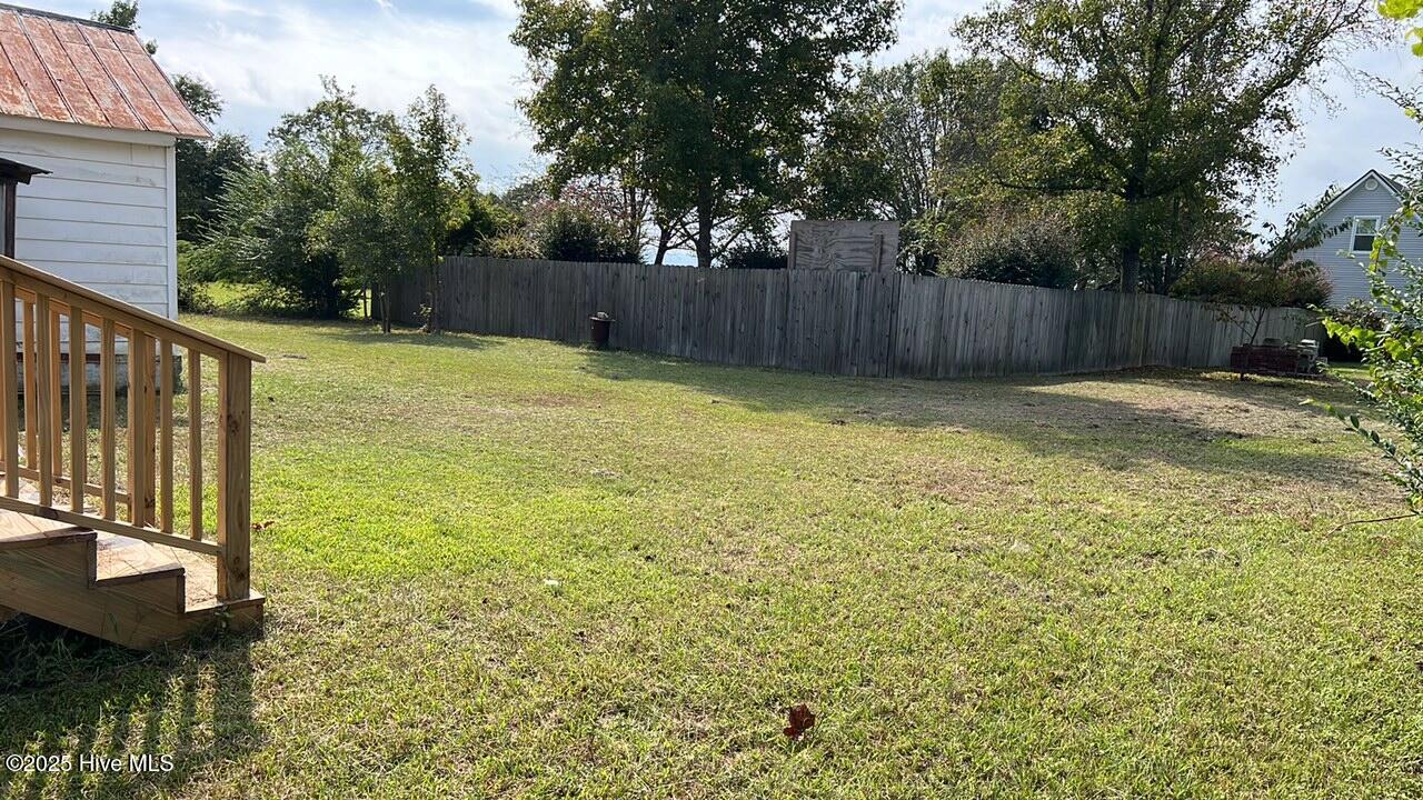 582 Five Mile Road Property Photo 4