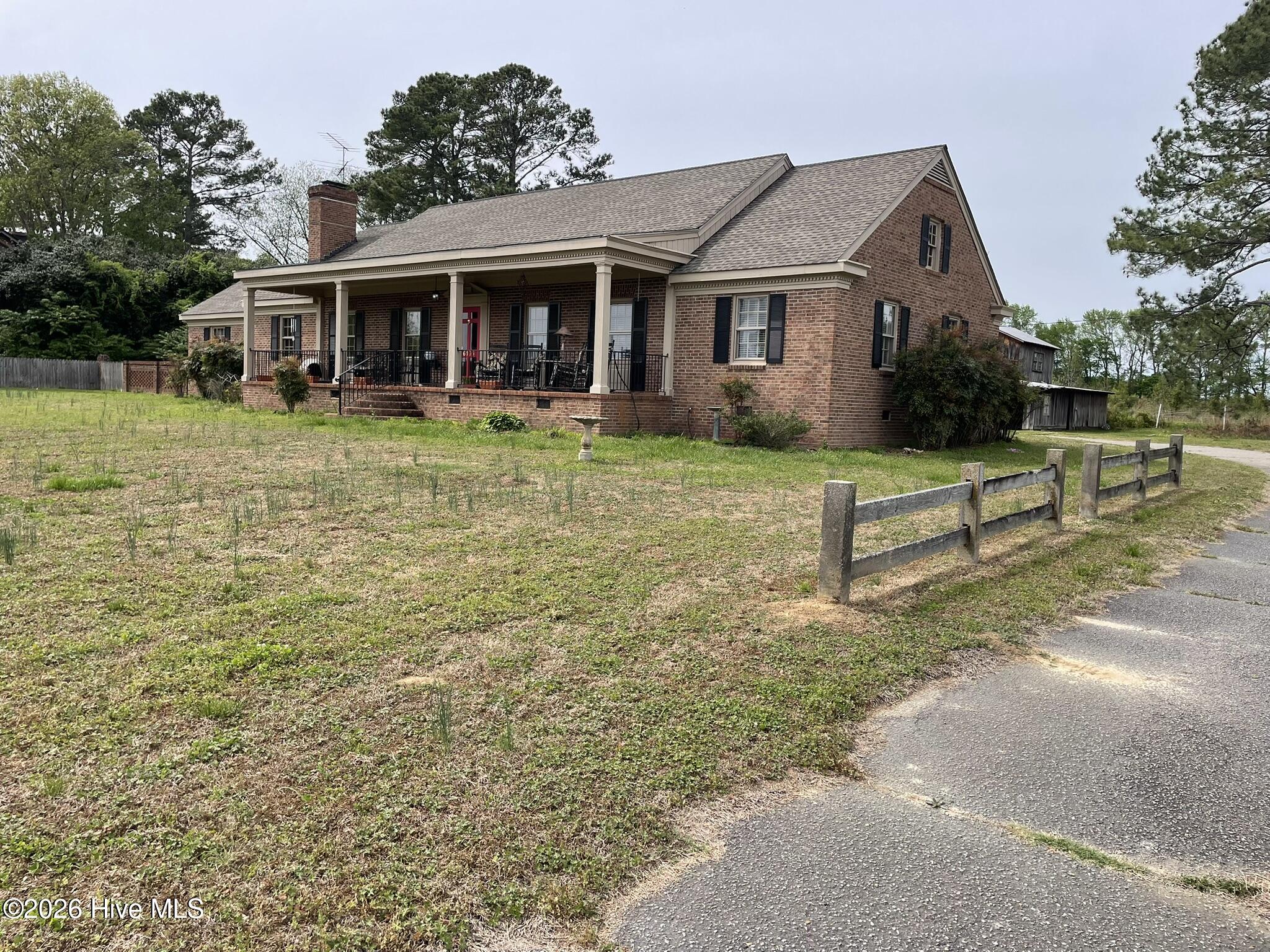 6135 Nc-222 Property Photo 2