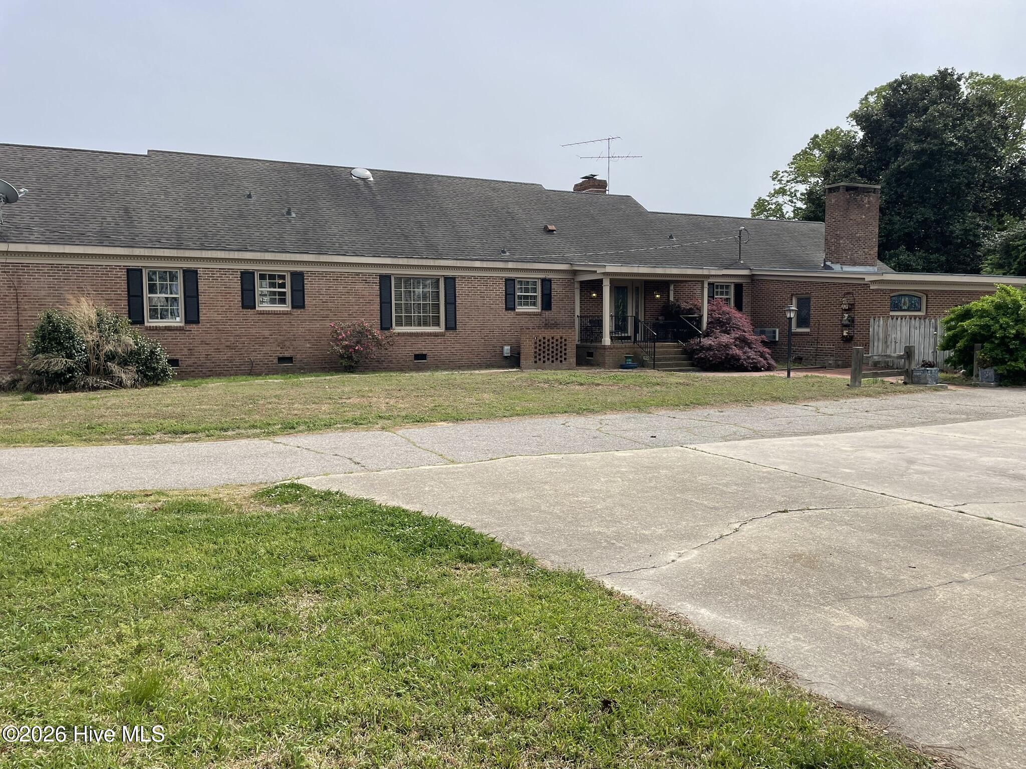6135 Nc-222 Property Photo 5