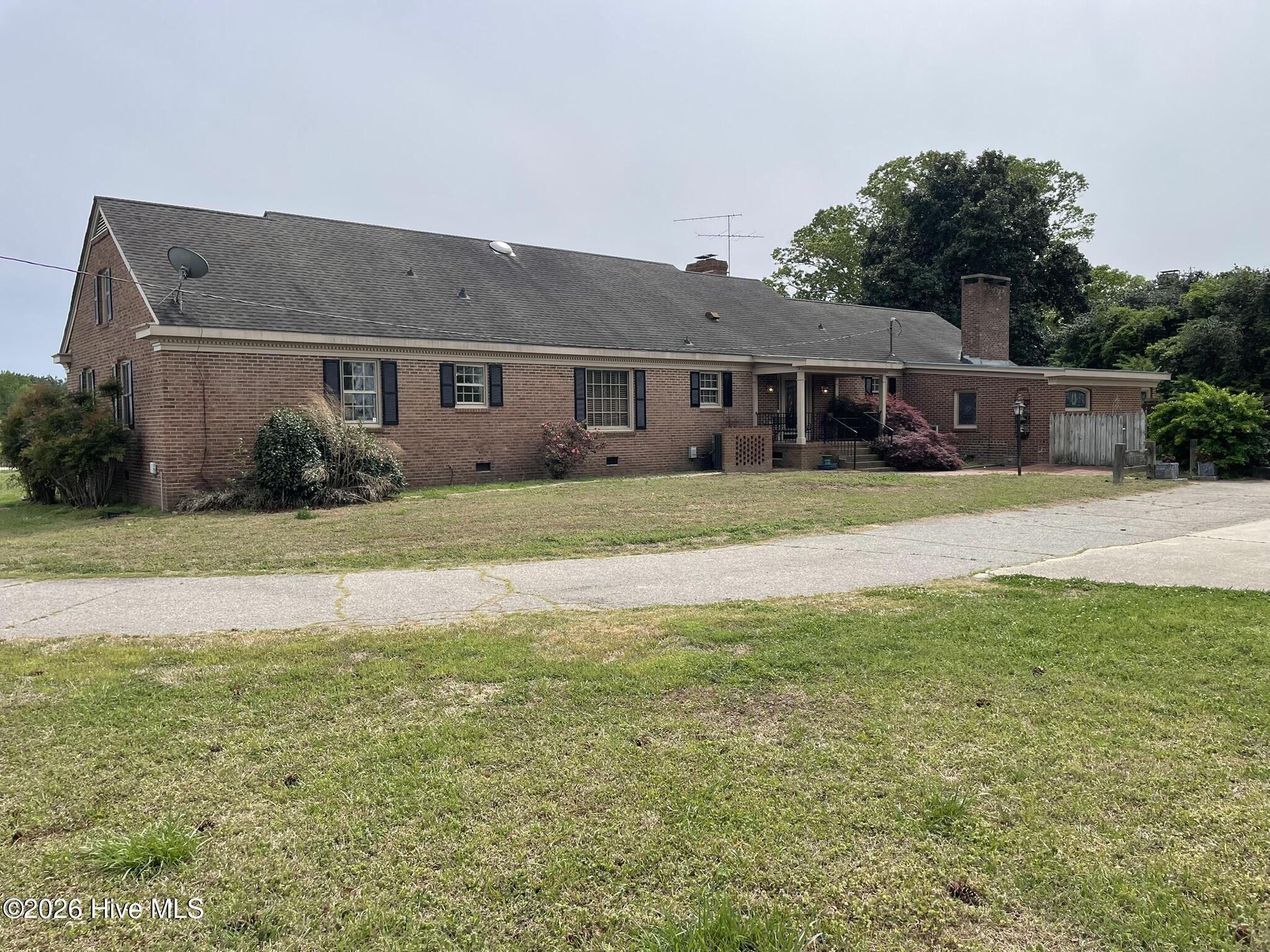 6135 Nc-222 Property Photo 6