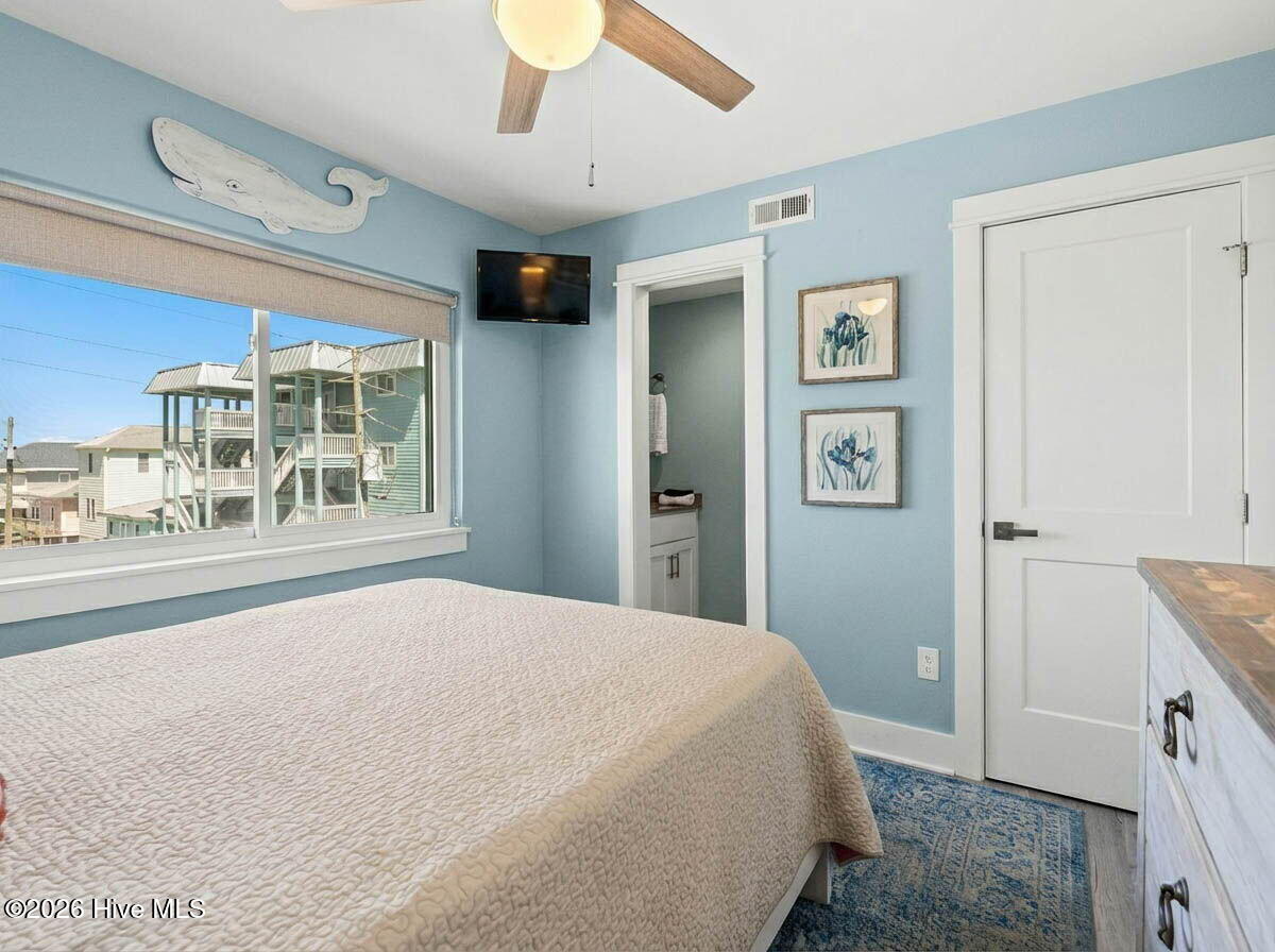201 Carolina Beach Avenue S 207 Property Photo 16