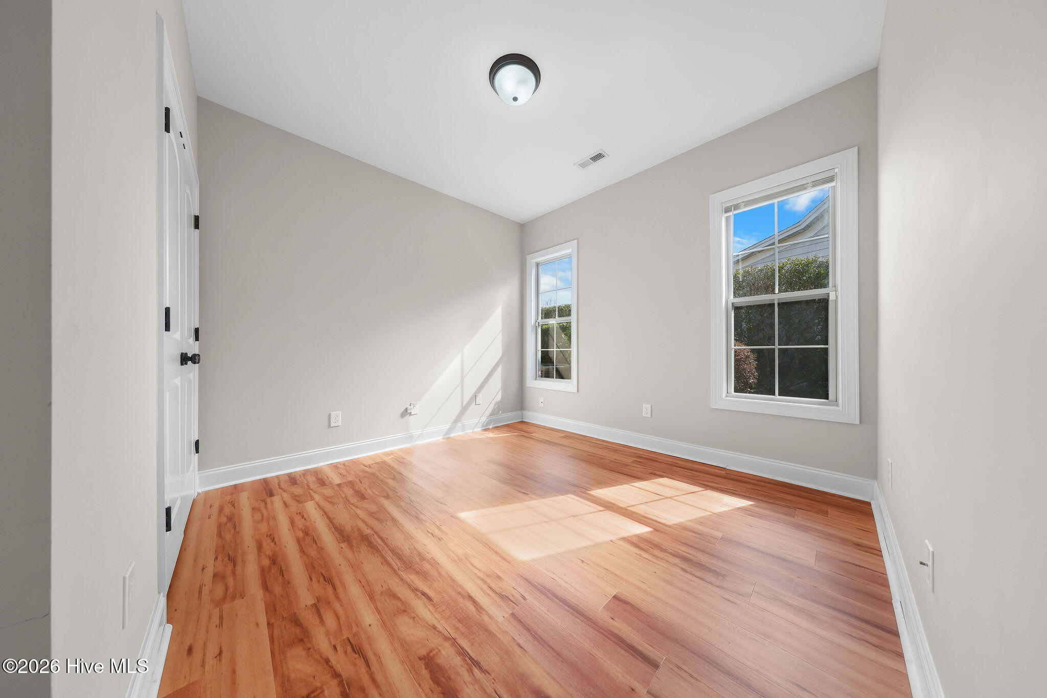 2202 E Oak Bridge Drive Ne Property Photo 29