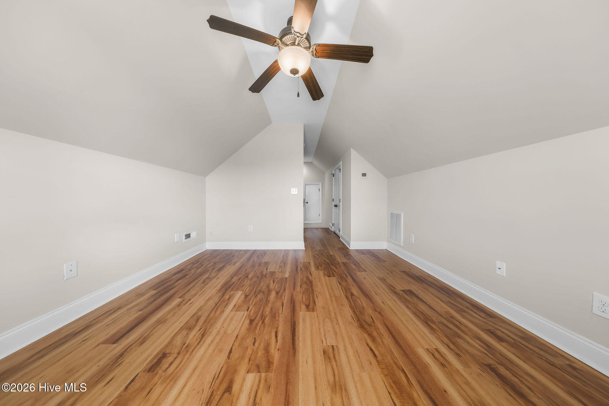 2202 E Oak Bridge Drive Ne Property Photo 37