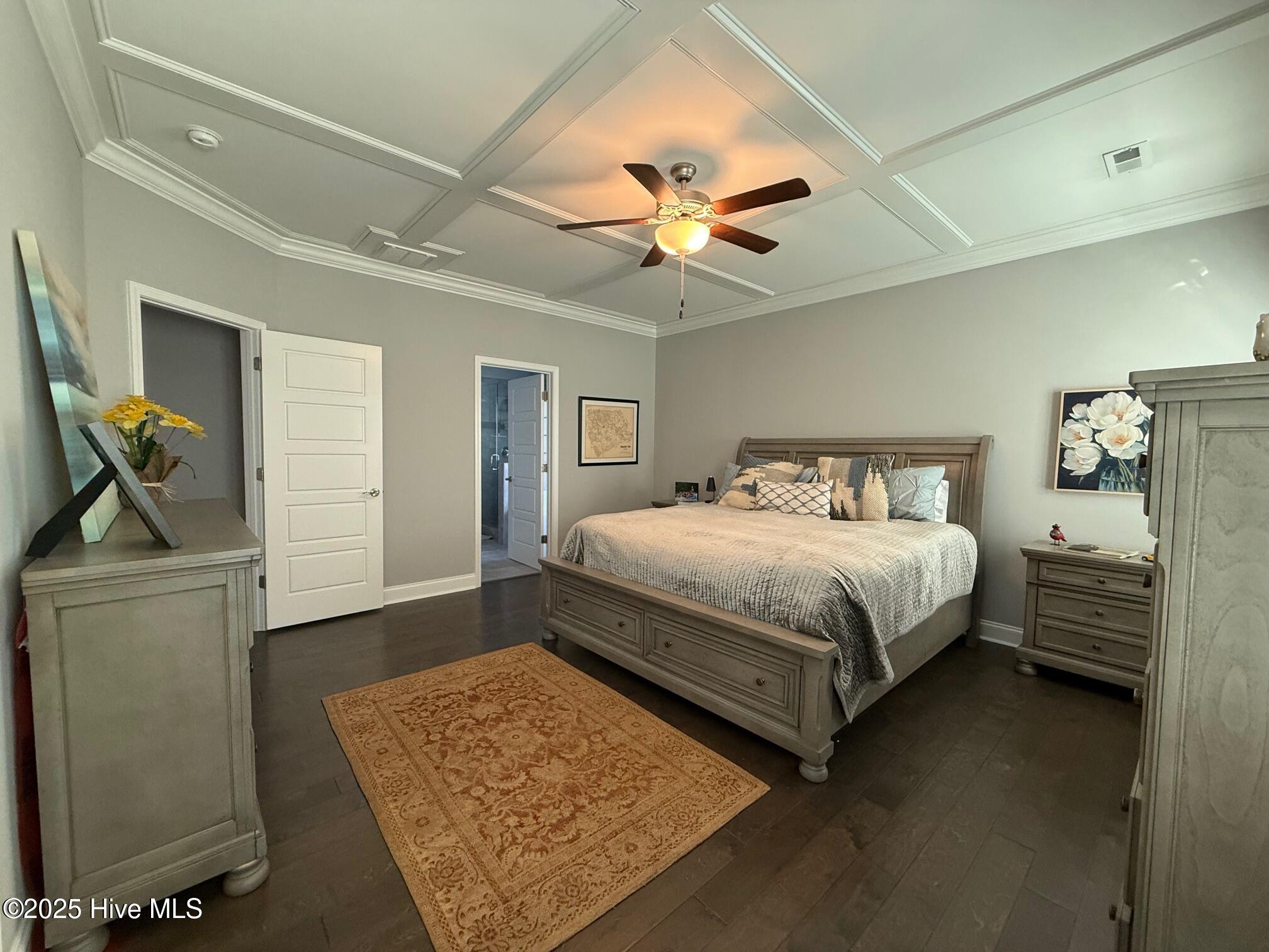 2901 Fernley Court . Property Photo 9