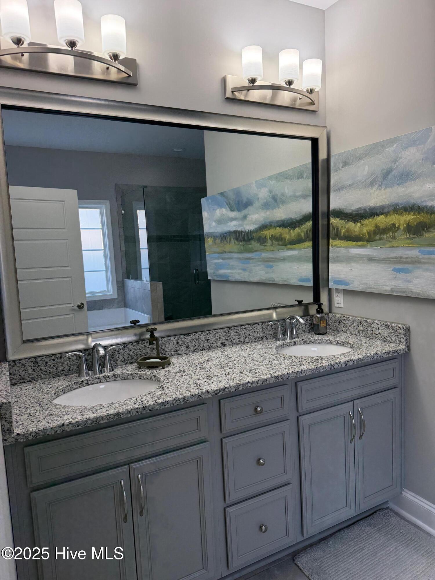 2901 Fernley Court . Property Photo 12