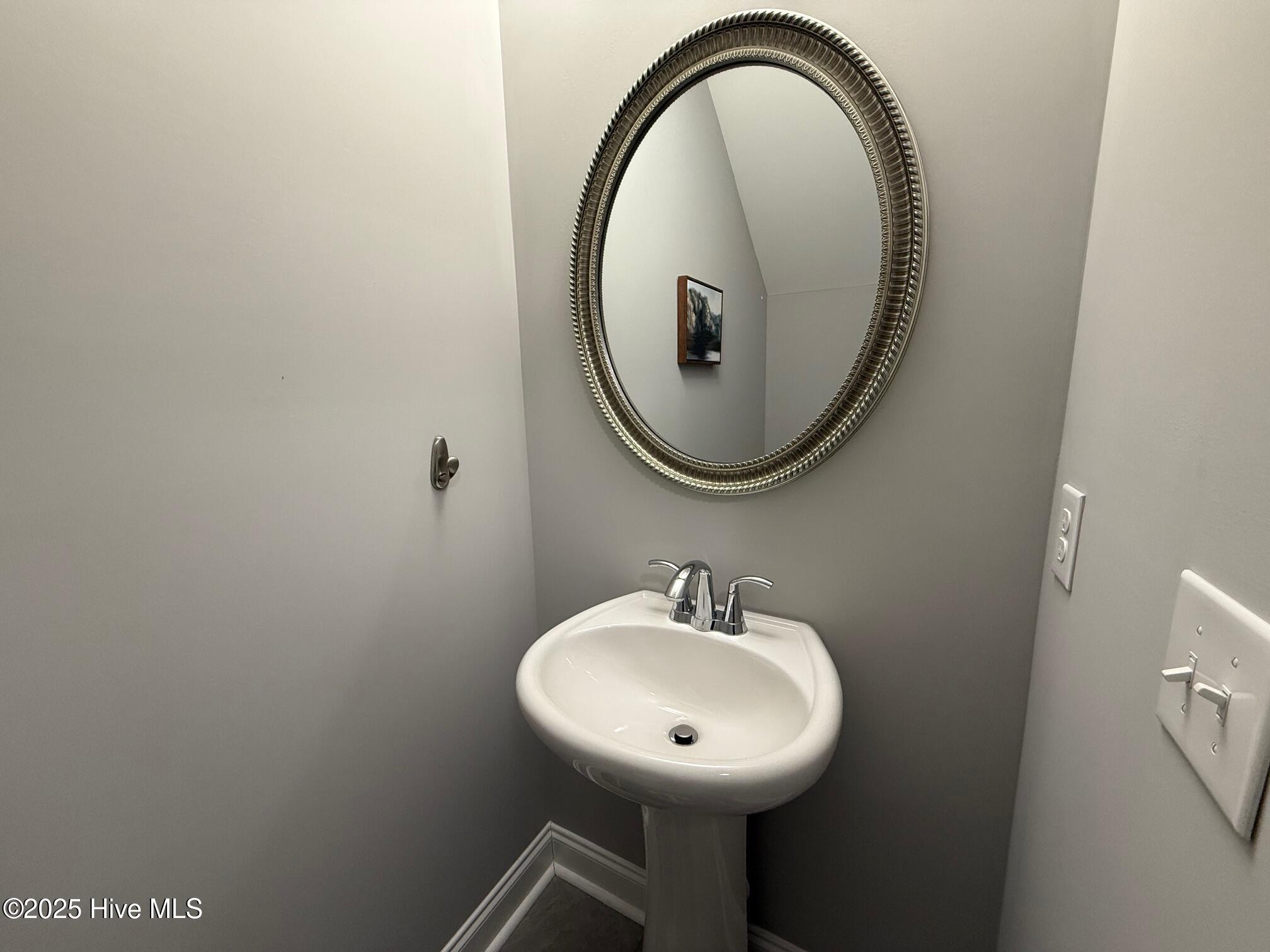 2901 Fernley Court . Property Photo 14