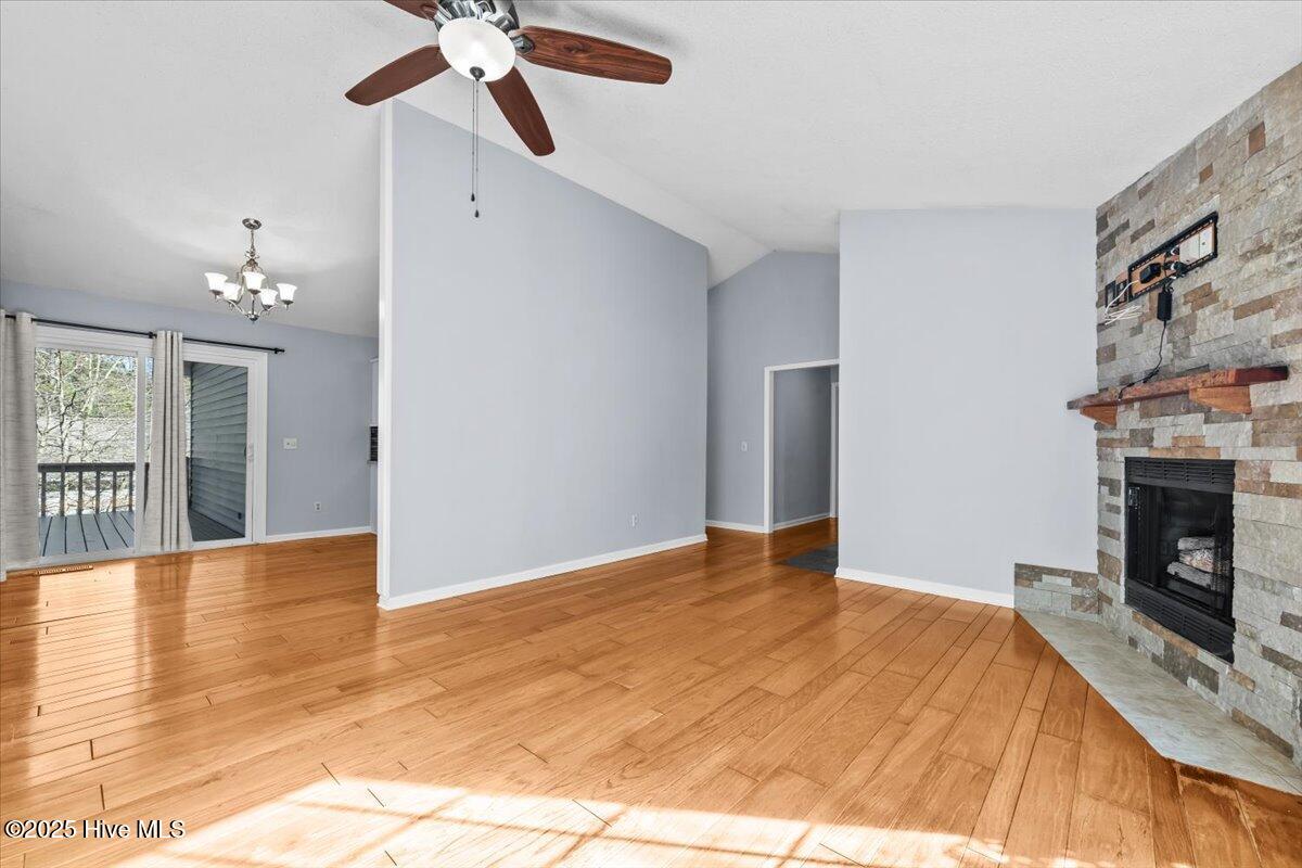 405 Spring Lake Drive Property Photo 4