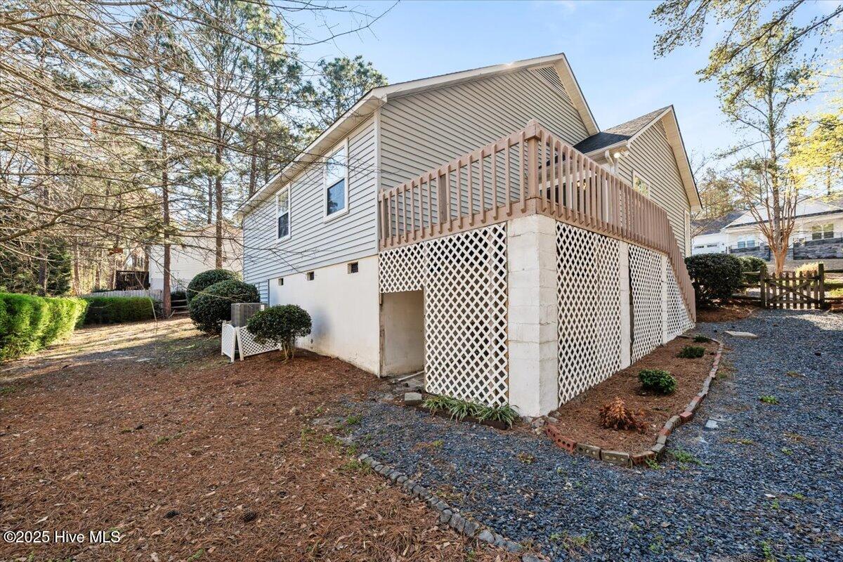 405 Spring Lake Drive Property Photo 29