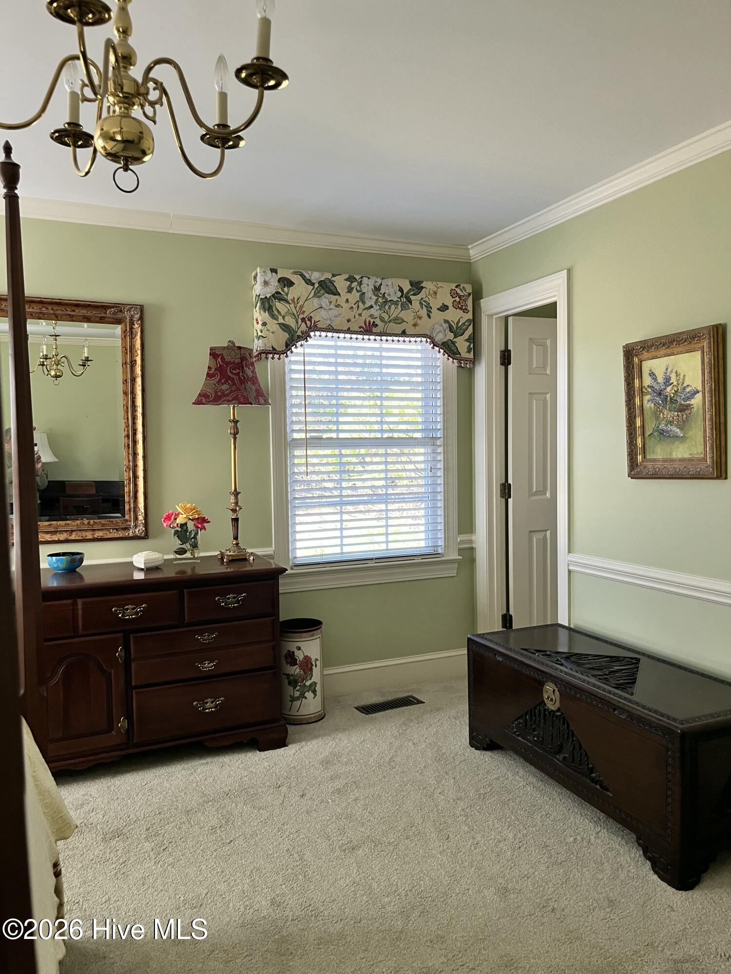 5946 May Boulevard Property Photo 7