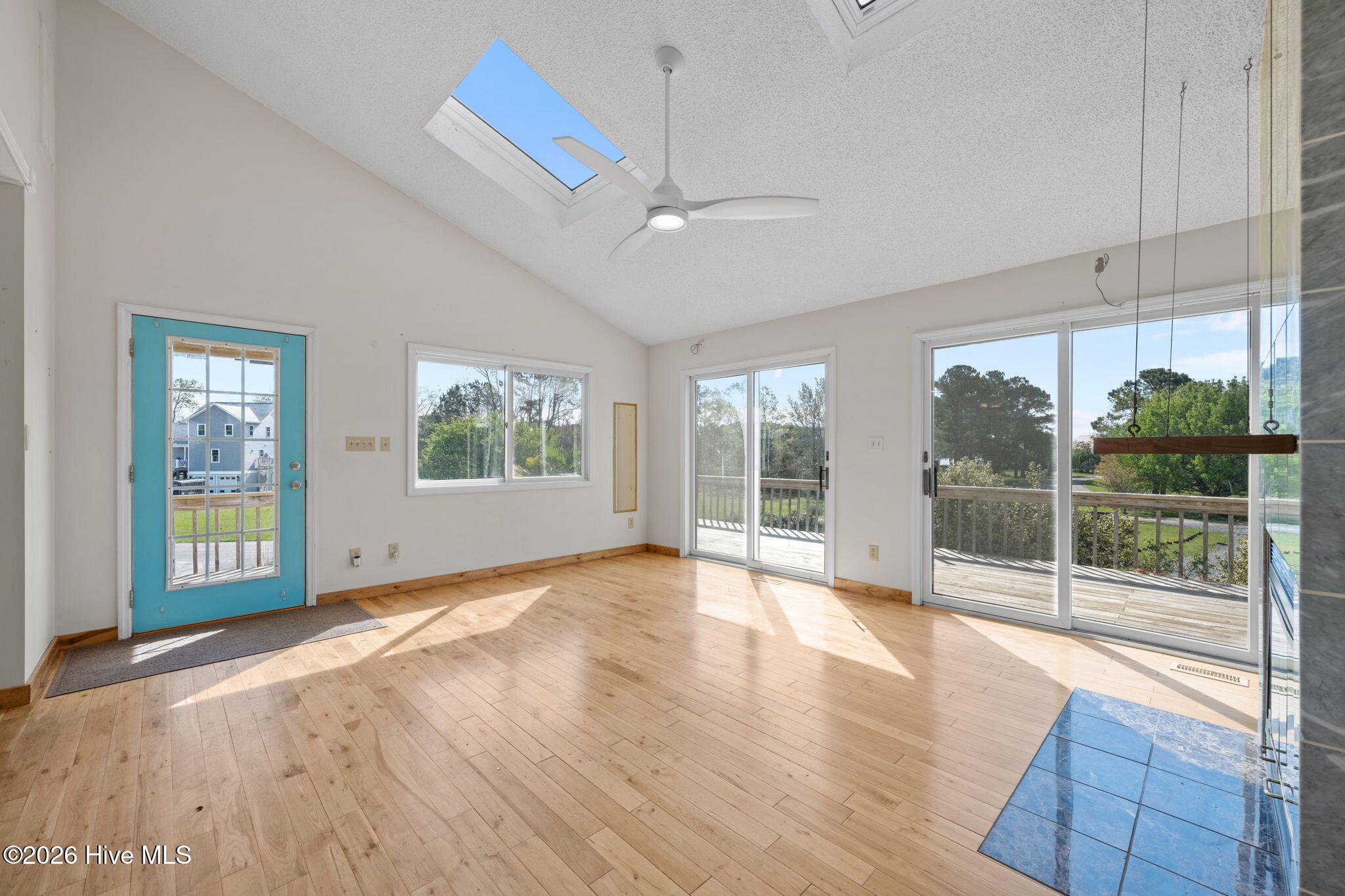 2027 Blackbeard Drive Property Photo 6