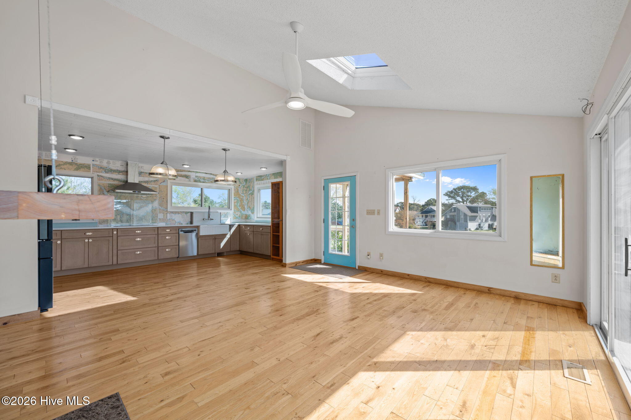 2027 Blackbeard Drive Property Photo 8
