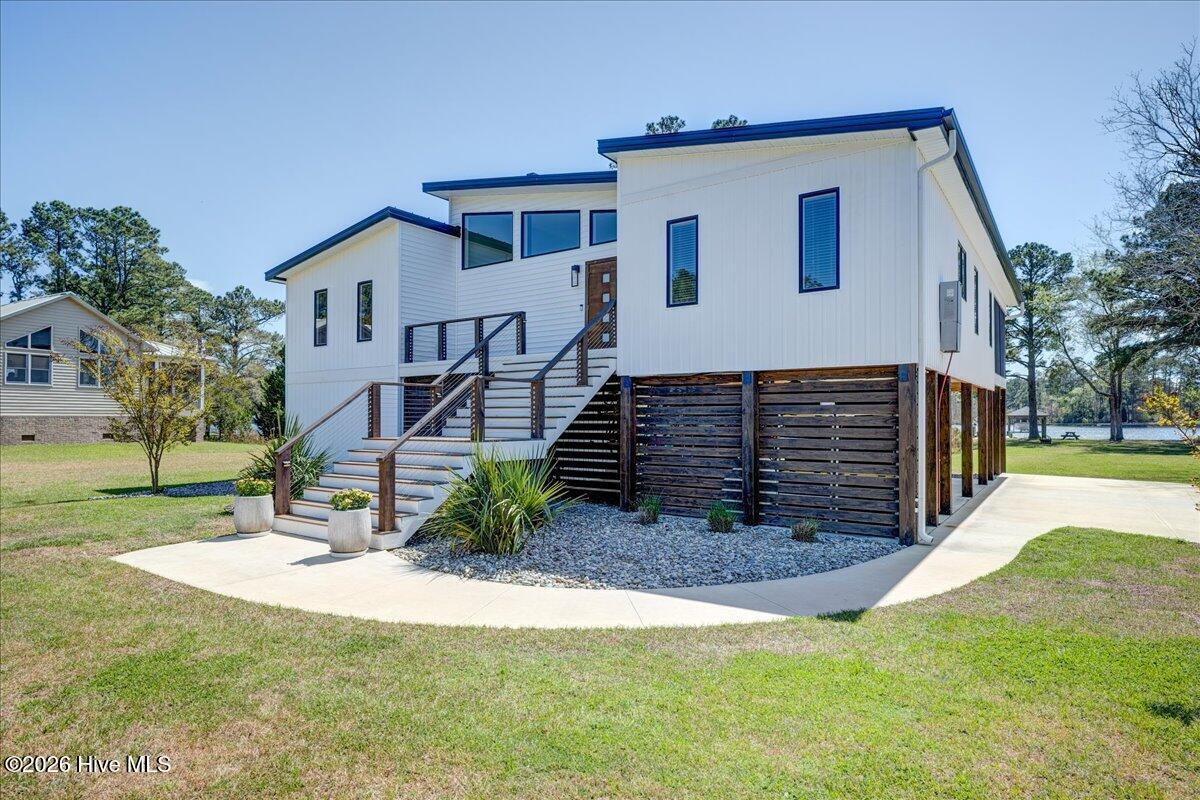 9226 Hart Drive Property Photo 1