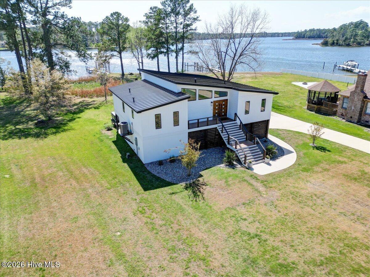 9226 Hart Drive Property Photo 3