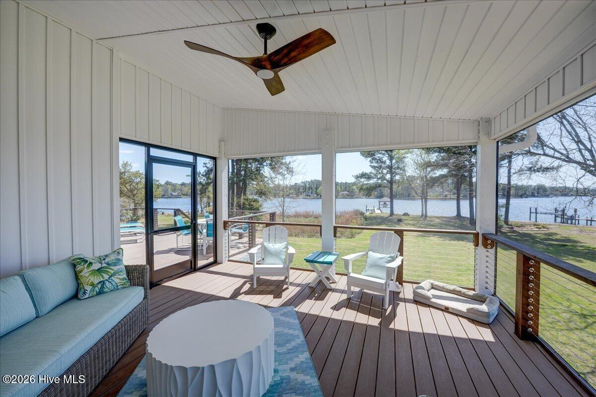 9226 Hart Drive Property Photo 4