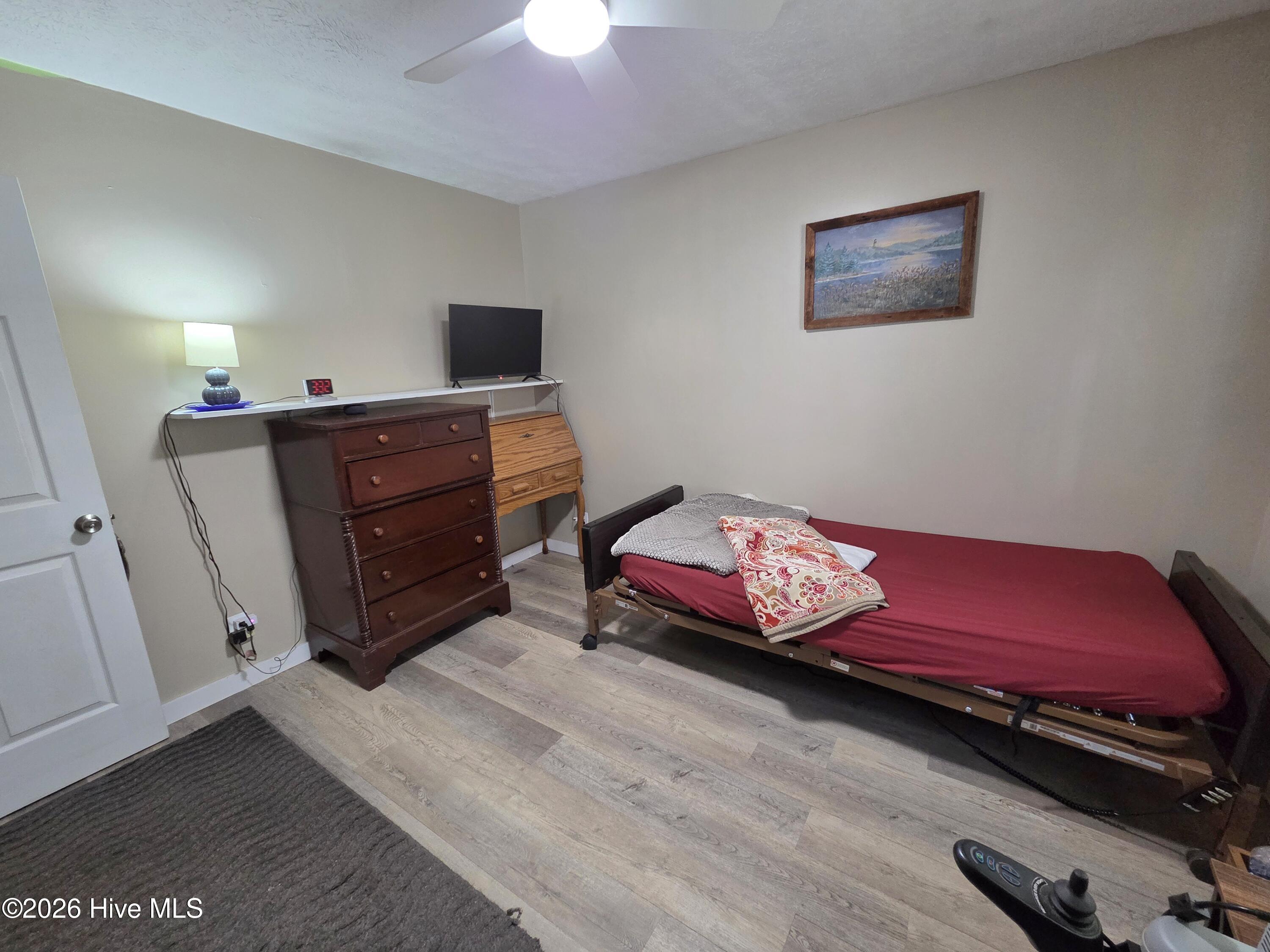 5841 Crestline Road Property Photo 11
