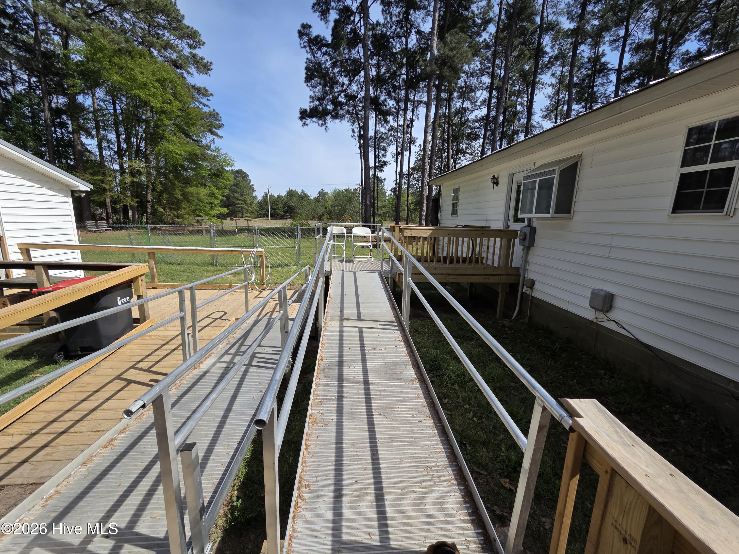 5841 Crestline Road Property Photo 21