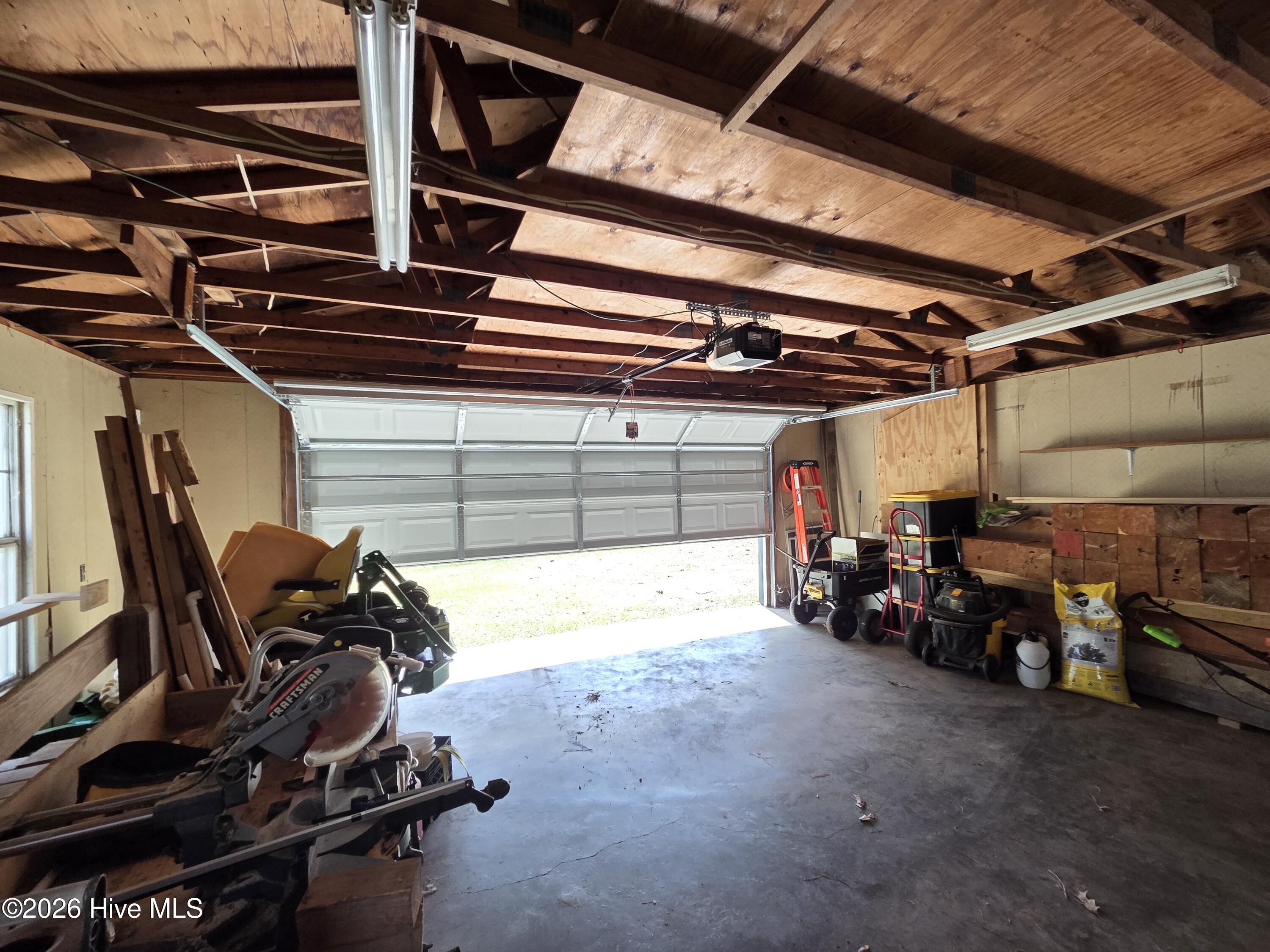 5841 Crestline Road Property Photo 24