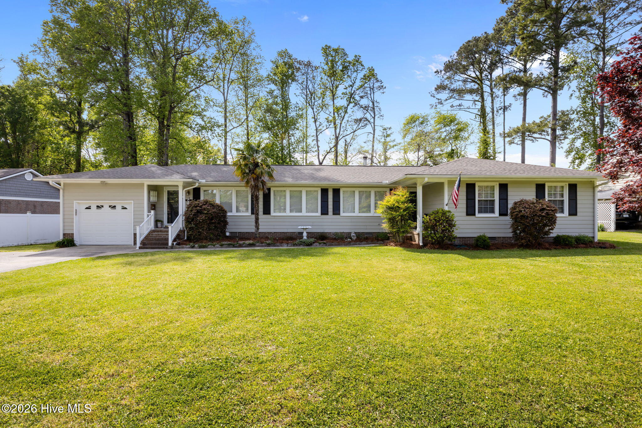3020 Red Fox Road Property Photo 1
