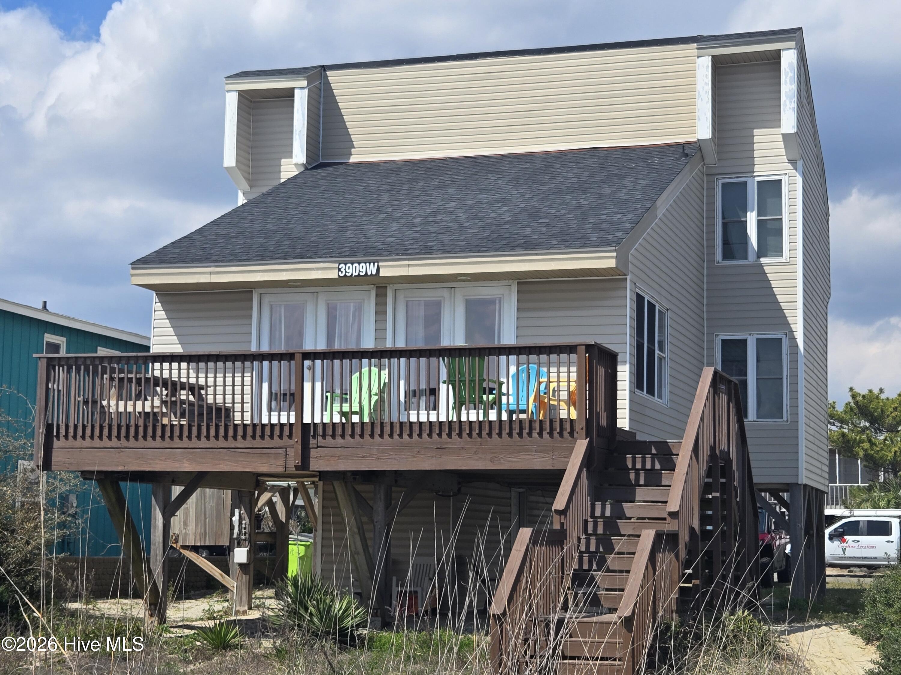 3909 W Beach Drive Property Photo 1