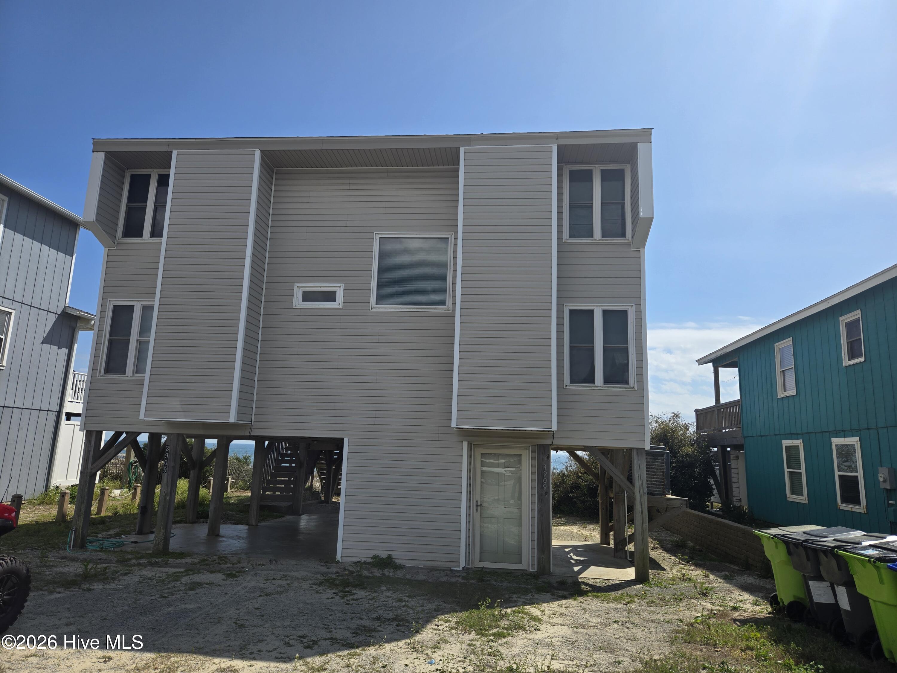 3909 W Beach Drive Property Photo 2