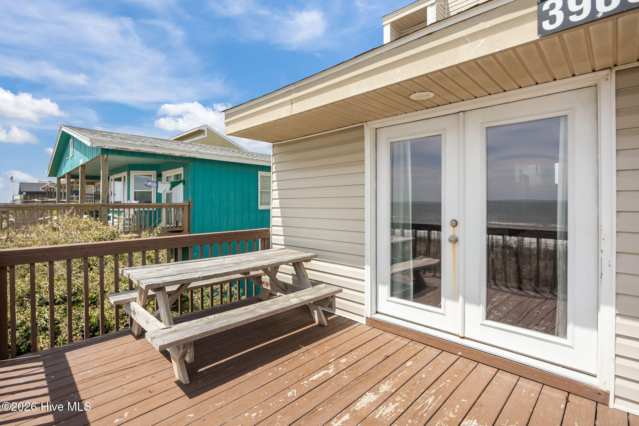 3909 W Beach Drive Property Photo 13