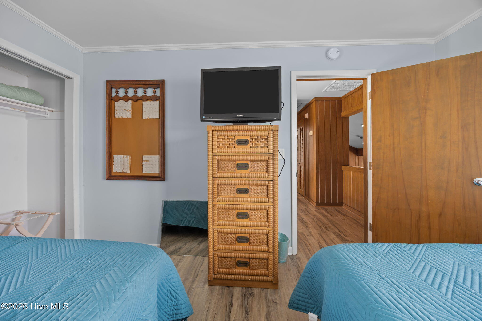 3909 W Beach Drive Property Photo 47